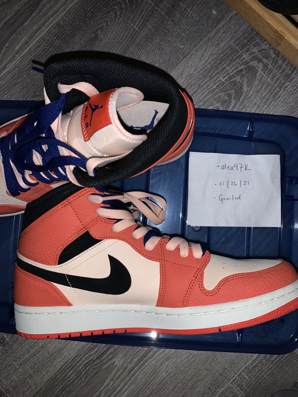 Nike air jordan 1 mid team orange deals