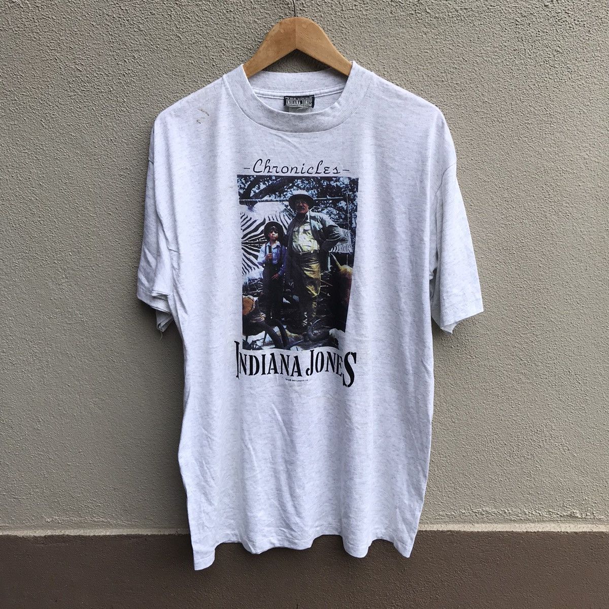Vintage Vintage 90s INDIANA JONES chronicles movie tee lucas film Size US XL / EU 56 / 4 - 1 Thumbnail