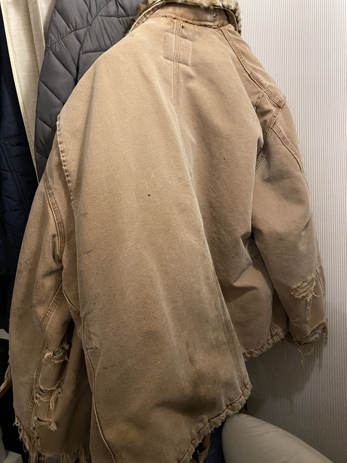 R13 R13 x Carhartt distressed and destroyed denim utility jacket Size US L / EU 52-54 / 3 - 2 Thumbnail
