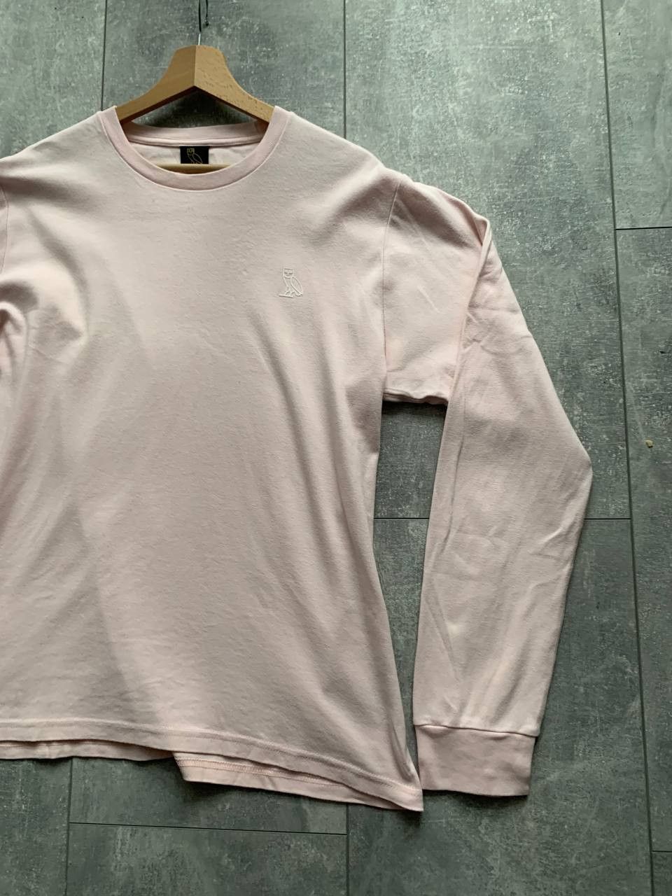 October's Very Own Ovo pink man own logo longsleeve October's very own Size US L / EU 52-54 / 3 - 3 Thumbnail