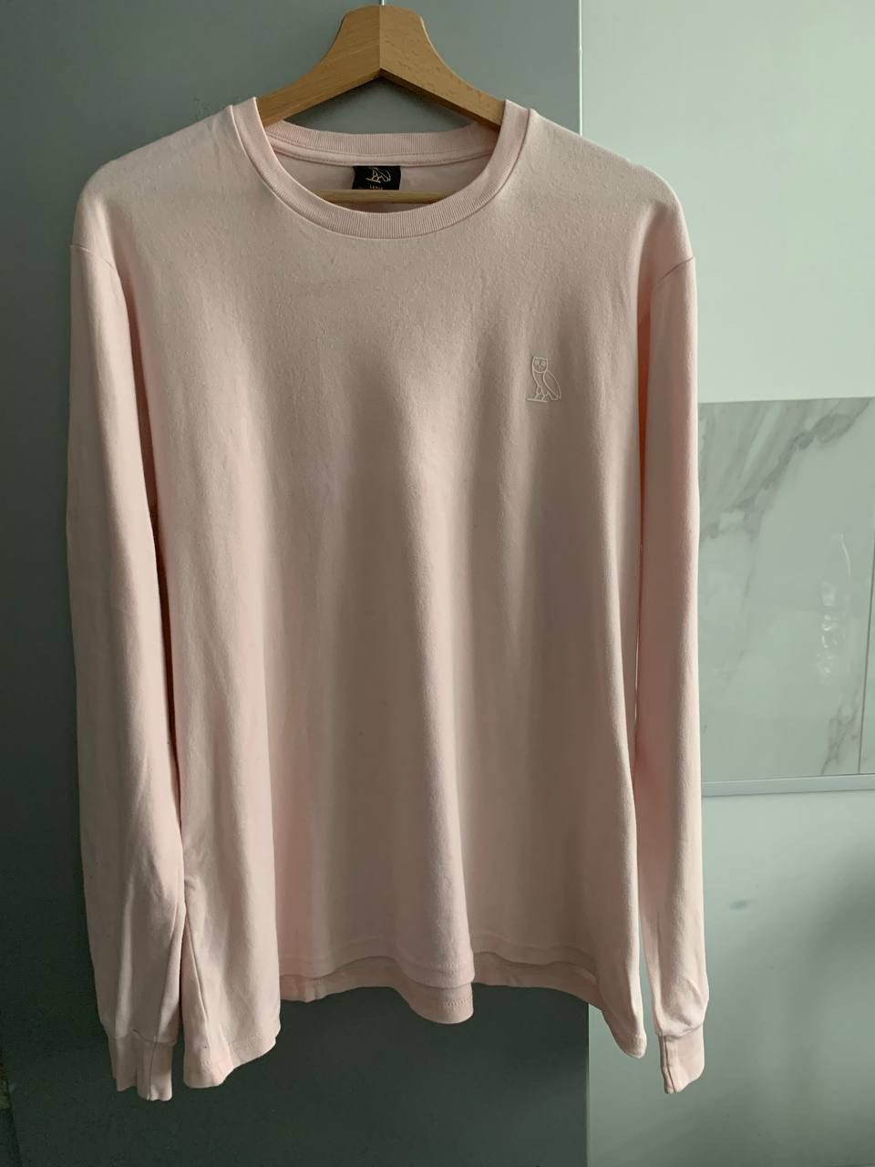 October's Very Own Ovo pink man own logo longsleeve October's very own Size US L / EU 52-54 / 3 - 10 Thumbnail