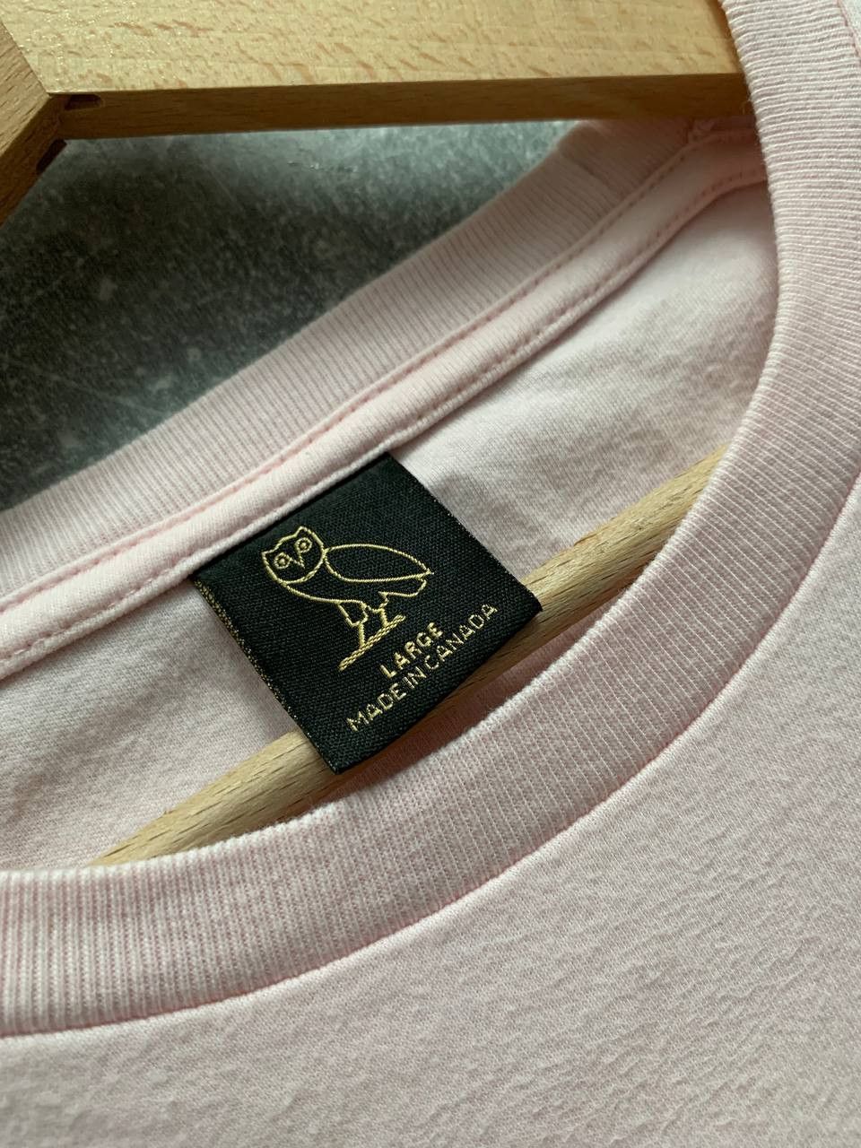 October's Very Own Ovo pink man own logo longsleeve October's very own Size US L / EU 52-54 / 3 - 5 Thumbnail