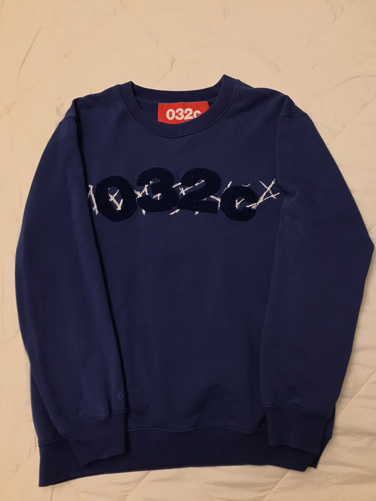 032c Chenille blue Sweatshirt