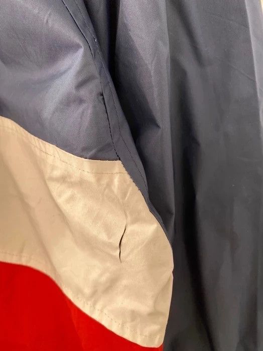 Nike × Nike ACG × Vintage NIKE VINTAGE ACG RAINCOAT ANORAK JACKET Size US L / EU 52-54 / 3 - 3 Thumbnail