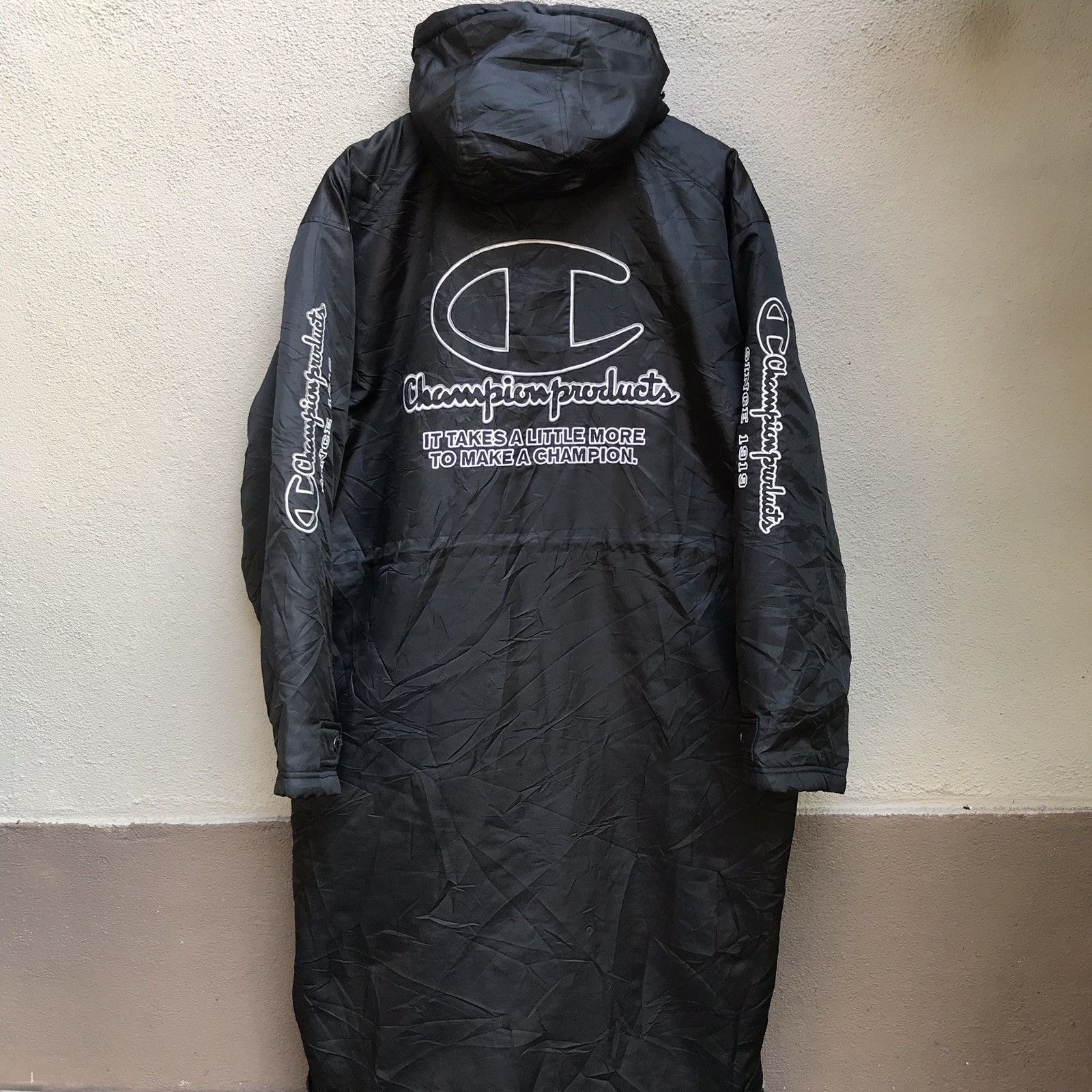 Champion Vintage 90s CHAMPION Biglogo Embroidered Long Jacket Black Size US L / EU 52-54 / 3 - 1 Thumbnail
