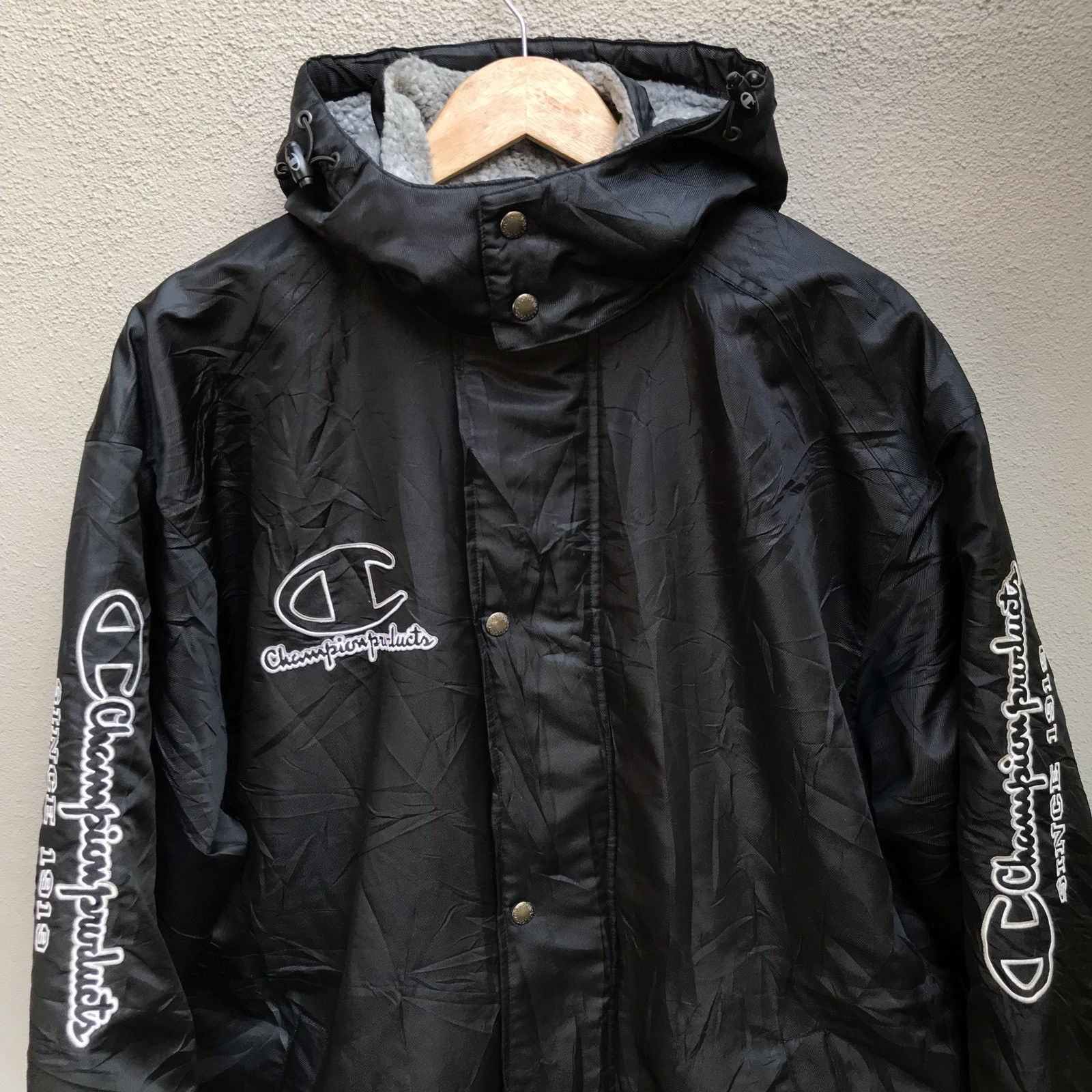 Champion Vintage 90s CHAMPION Biglogo Embroidered Long Jacket Black Size US L / EU 52-54 / 3 - 3 Thumbnail