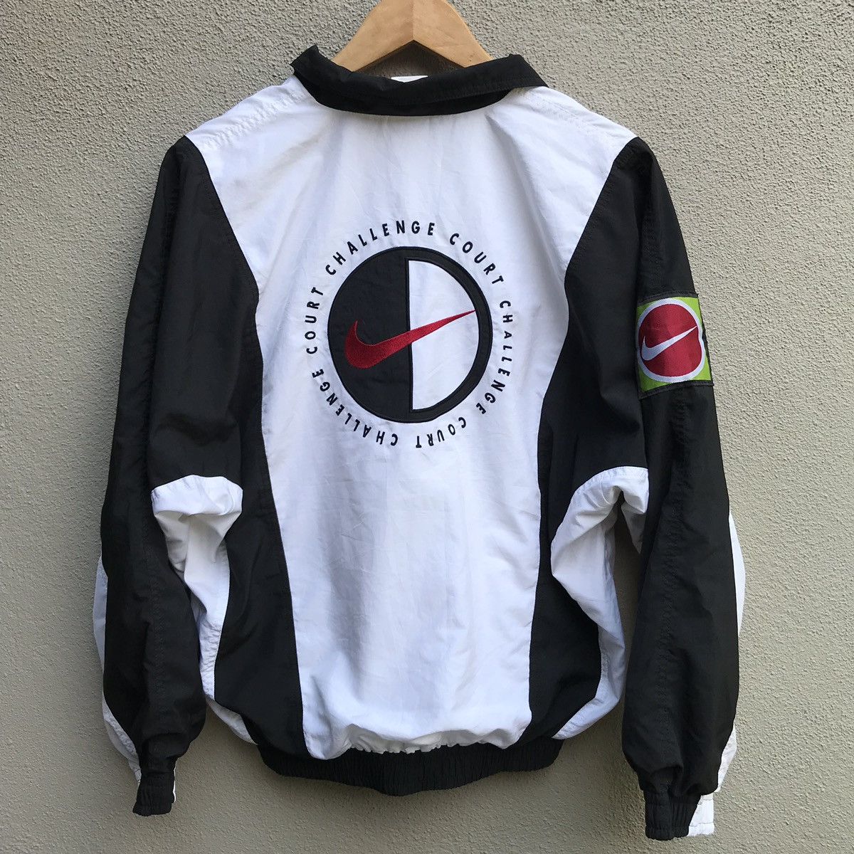 Nike ACG Vintage 90s NIKE Court Challenge Biglogo Embroidered jacket Size US M / EU 48-50 / 2 - 3 Thumbnail