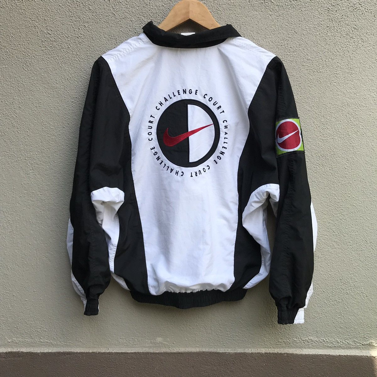 image of Vintage 90's Nike Court Challenge Biglogo Embroidered Jacket in Black/White, Men's (Size Medium)