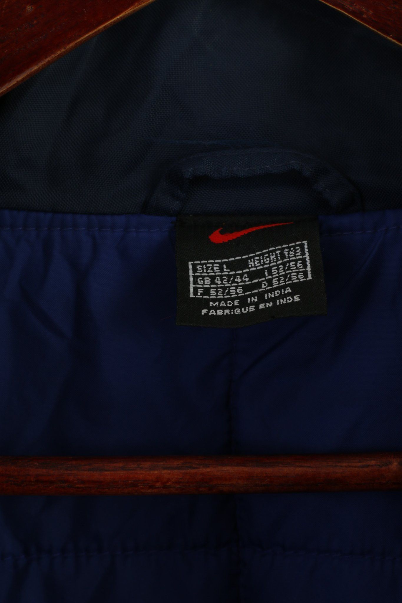 Nike × Vintage Nike Men L 183 Jacket Navy Nylon Waterproof Padded 6815 Size US L / EU 52-54 / 3 - 4 Thumbnail