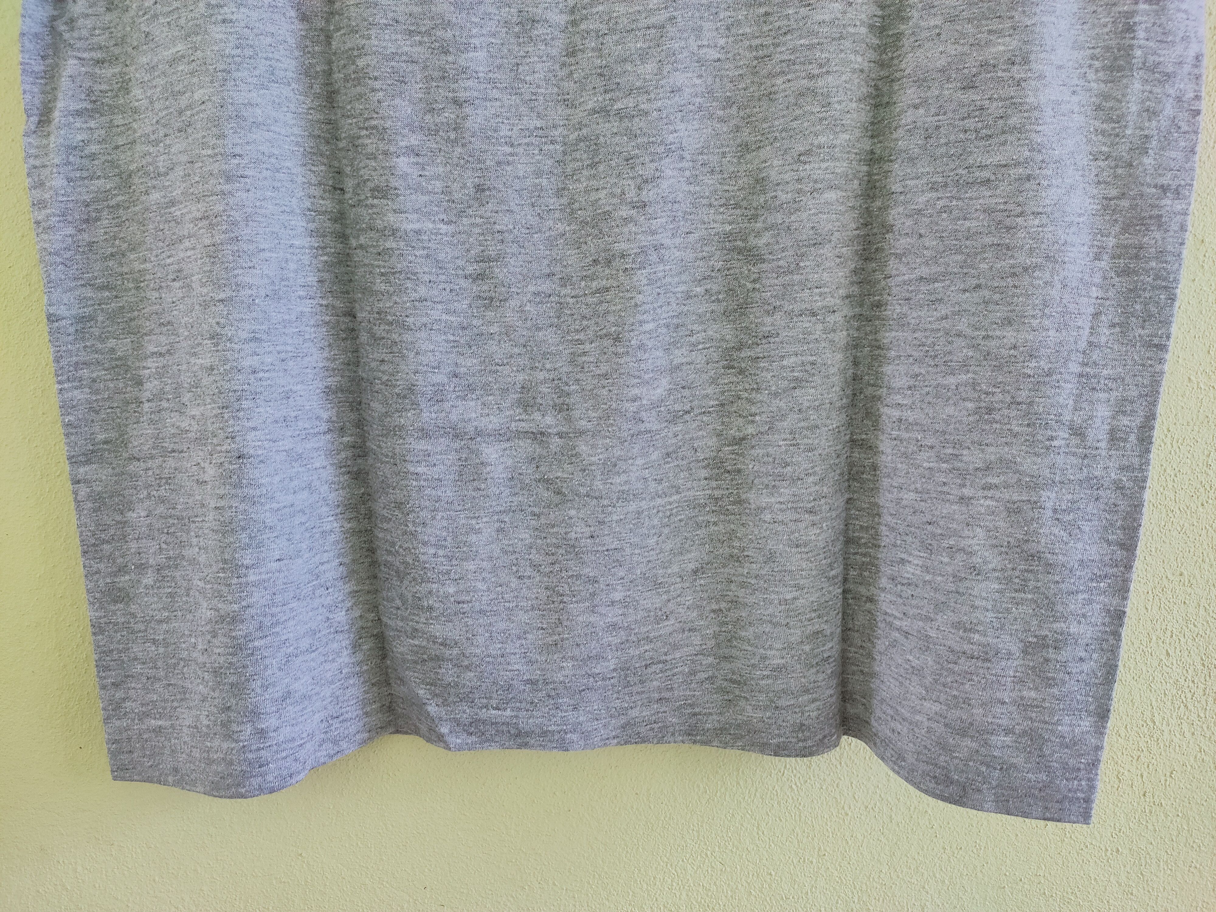 Peanuts Vintage 1971 SNOOPY JOE CHICAGO: CHICAGO BEARS (NFL) tee Size US M / EU 48-50 / 2 - 9 Thumbnail