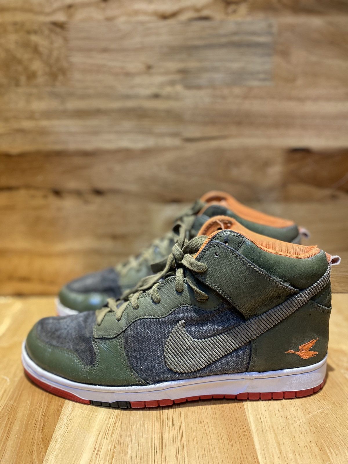 Nike dunk swoosh social club online