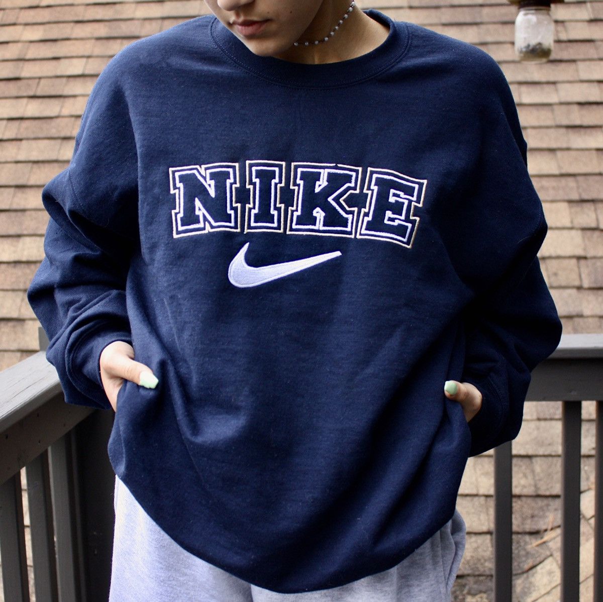 Navy blue nike crewneck vintage sale