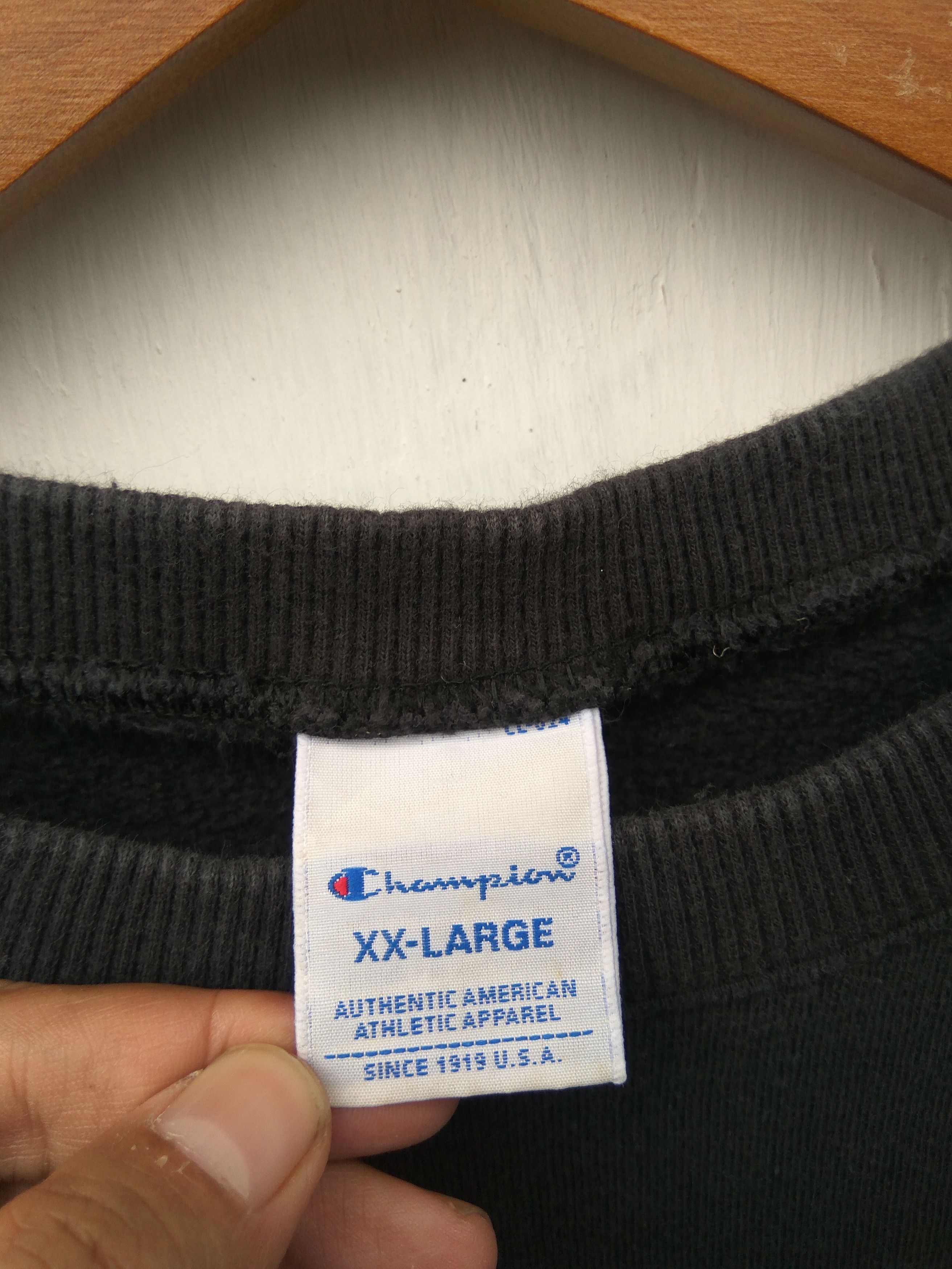Champion Vintage Champion sweatshirt small logo Size US M / EU 48-50 / 2 - 5 Thumbnail