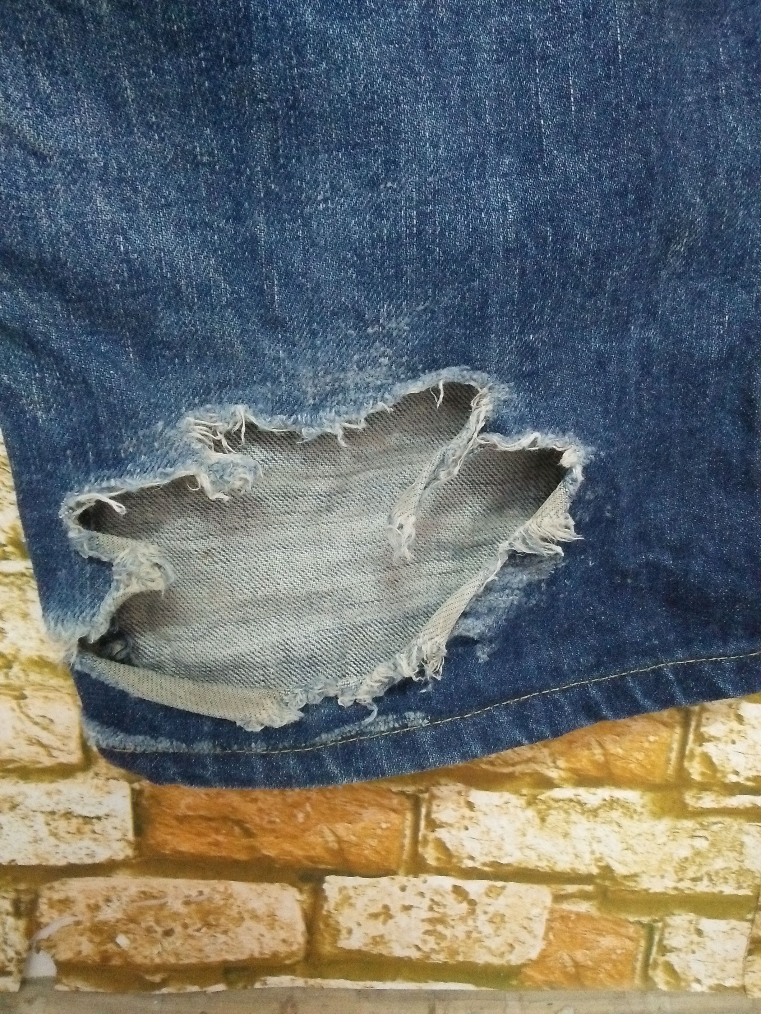 Levi's Vintage Clothing LEVIS 503B XX JEANS BIG E SELVEDGE J22 (A982) Size US 30 / EU 46 - 14 Thumbnail