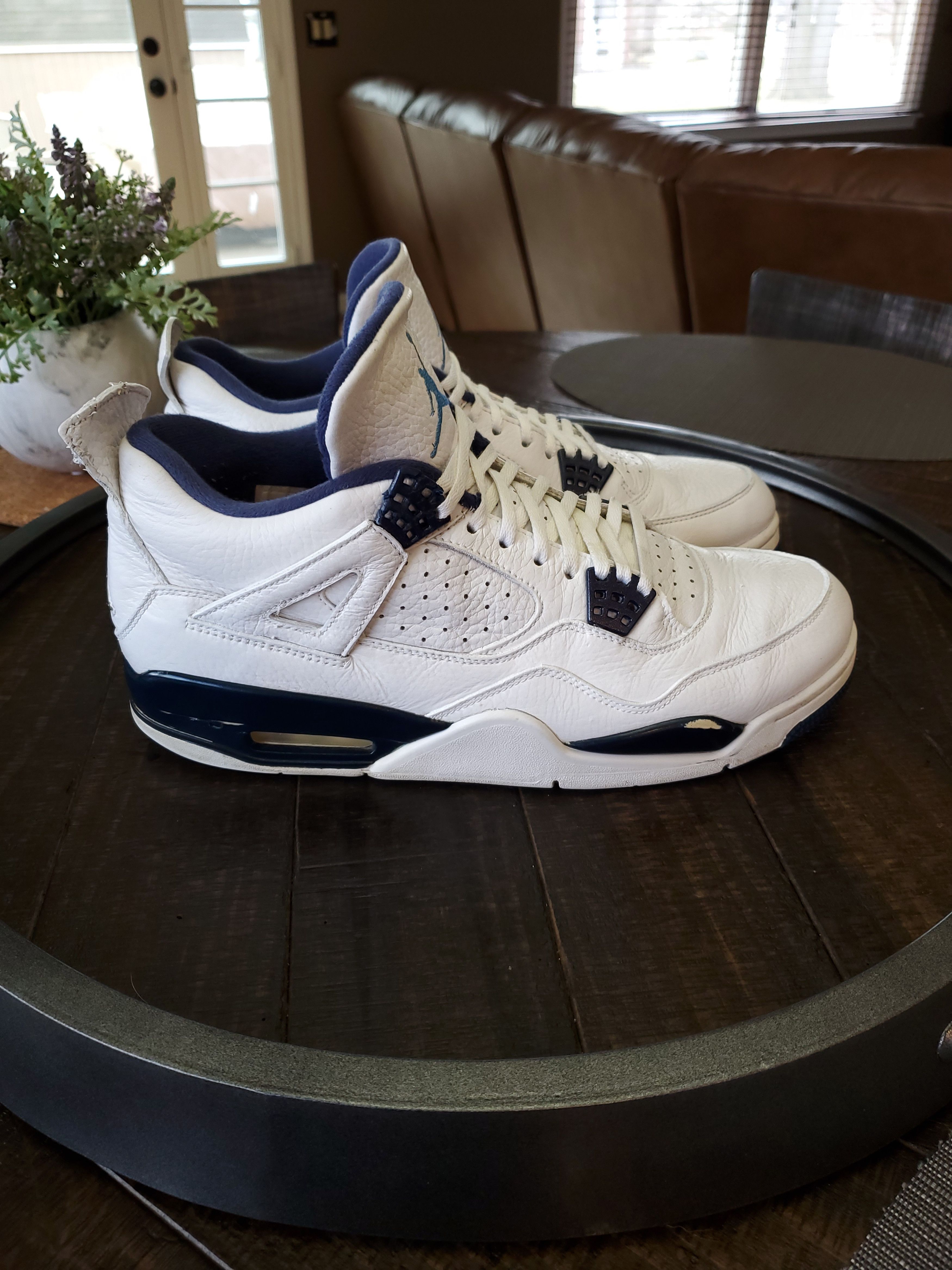 Air Jordan 4 Colombia Legend Blue Size 11.5