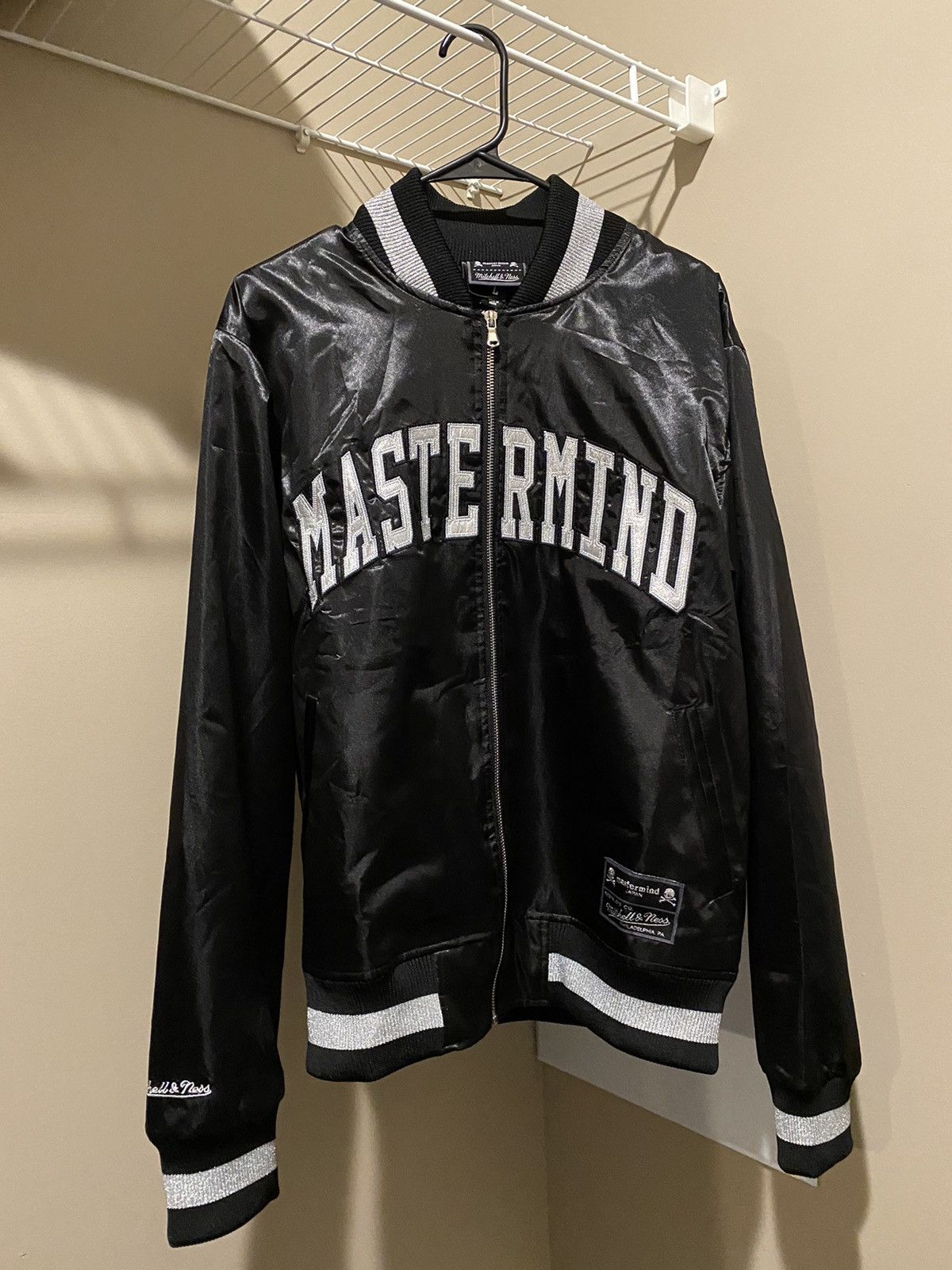 Mastermind Japan Mastermind x Mitchell and Ness Bomber 2020 Jacket Size US L / EU 52-54 / 3 - 1 Thumbnail