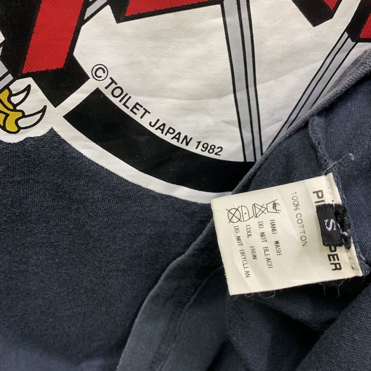 Japanese Brand Vintage Toilet Pied Piper Japanese Brand T-shirts Size US M / EU 48-50 / 2 - 5 Thumbnail