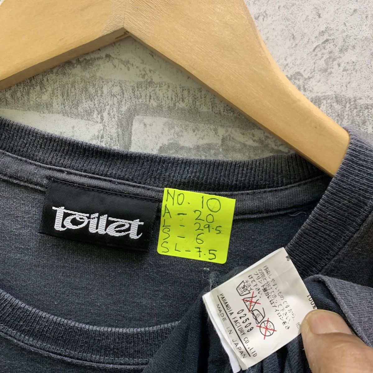 Japanese Brand Vintage Toilet Pied Piper Japanese Brand T-shirts Size US M / EU 48-50 / 2 - 6 Thumbnail