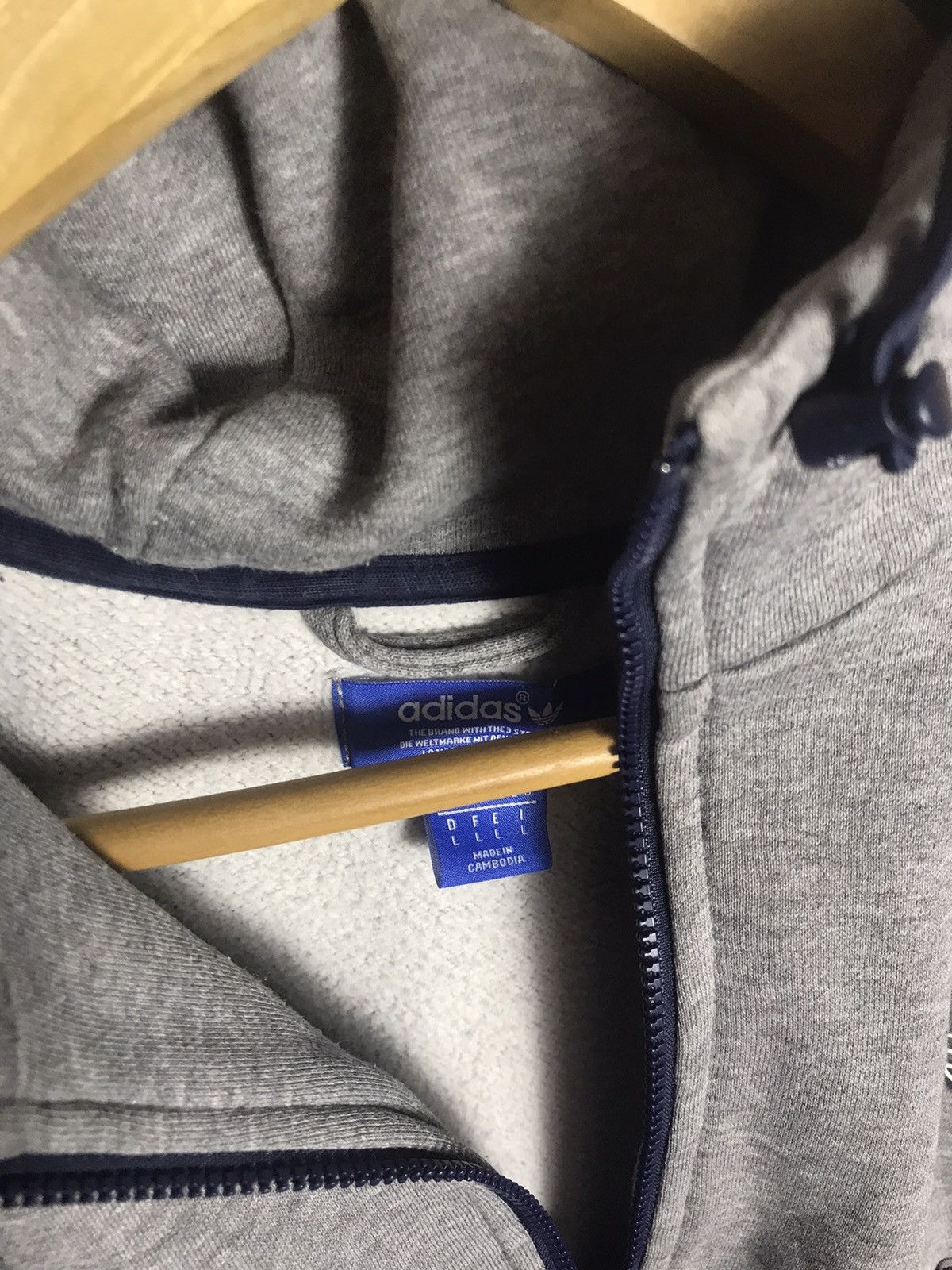 Vintage 2015 Adidas hoodie Size US L / EU 52-54 / 3 - 8 Thumbnail