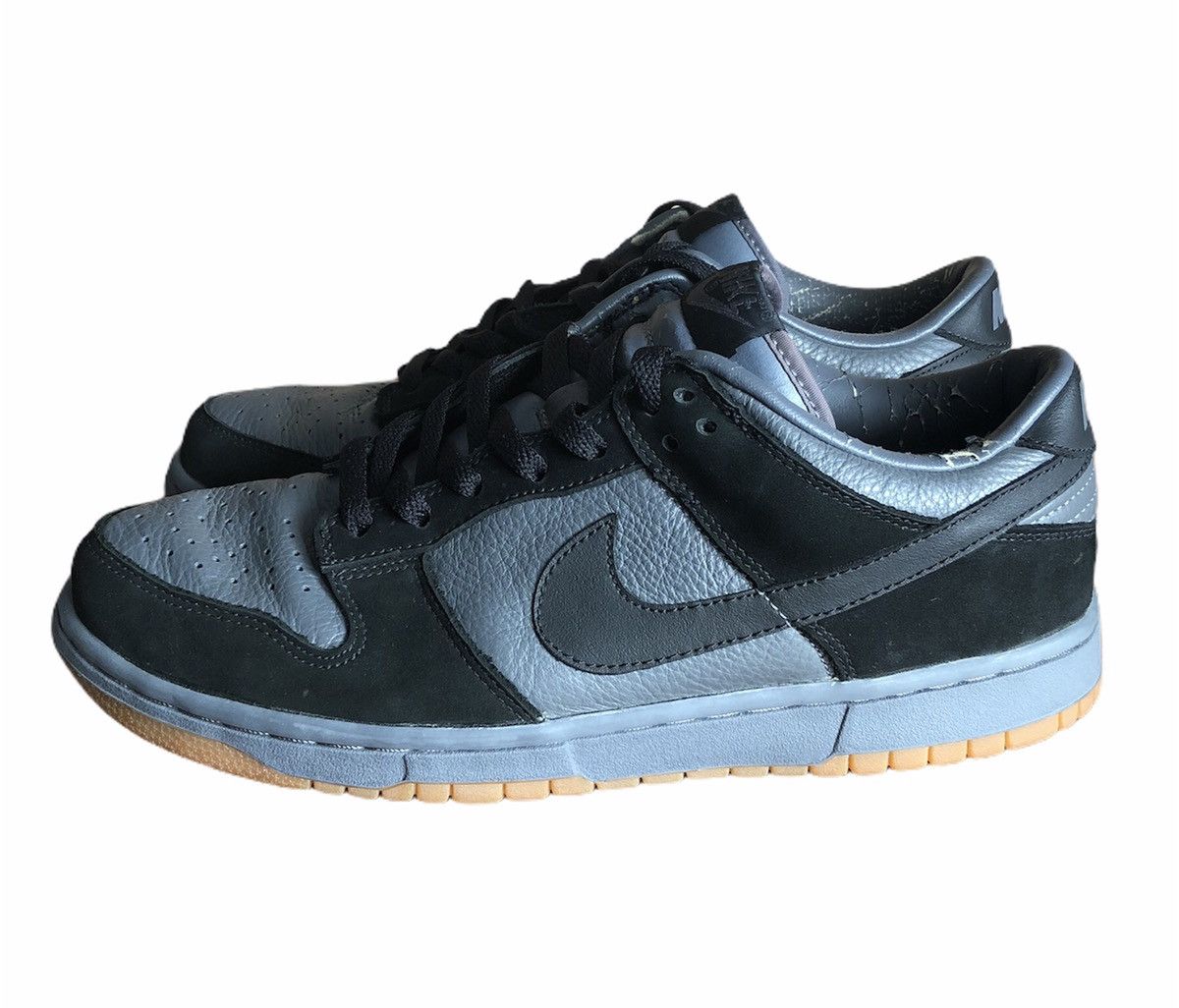 Dunk Low Pro Black Black-Light Graphite (Gum)