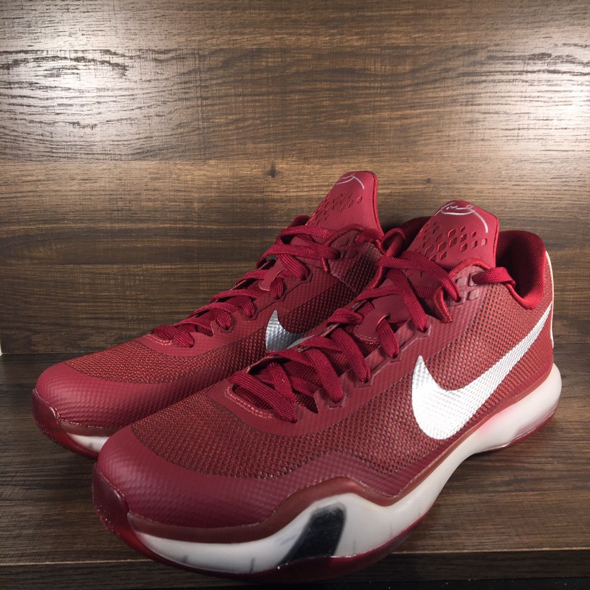 Maroon kobes best sale