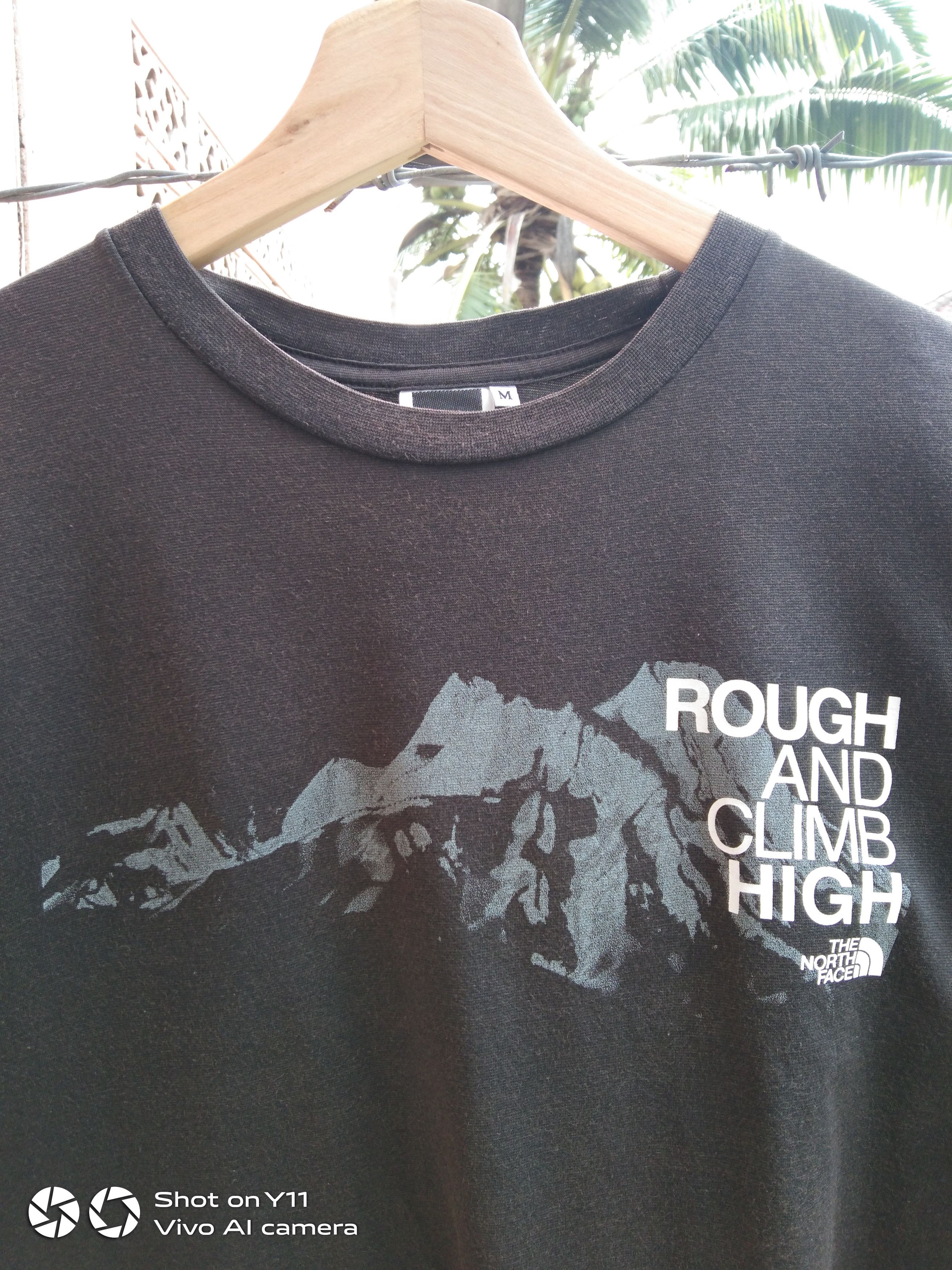 The North Face Tak Tee rough and climb high the north face Size US M / EU 48-50 / 2 - 3 Thumbnail