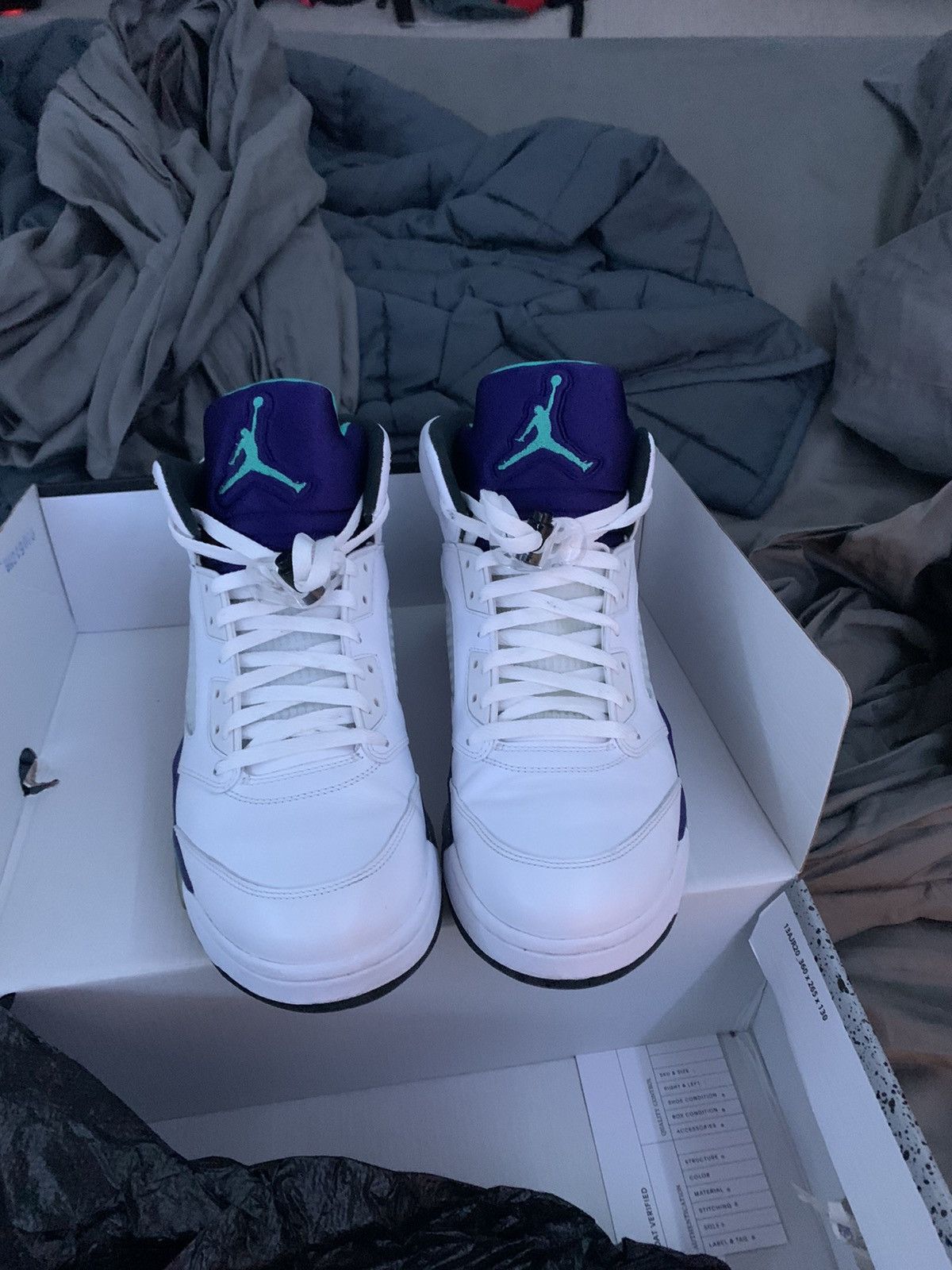 Jordan Brand × Nike Air Jordan 5 Retro 2013 Grape 2013 Size US 12 / EU 45 - 2 Thumbnail