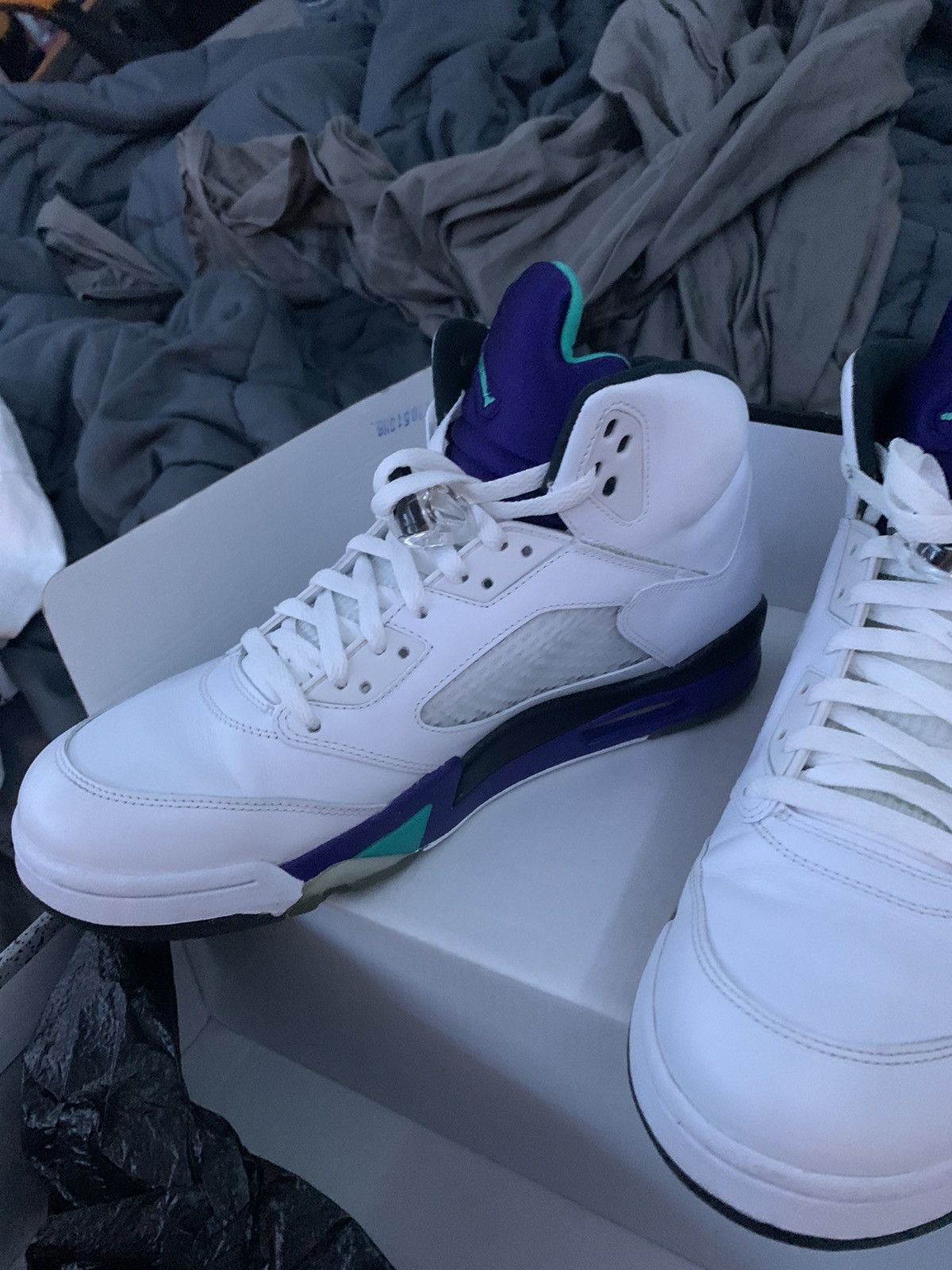 Jordan Brand × Nike Air Jordan 5 Retro 2013 Grape 2013 Size US 12 / EU 45 - 3 Thumbnail