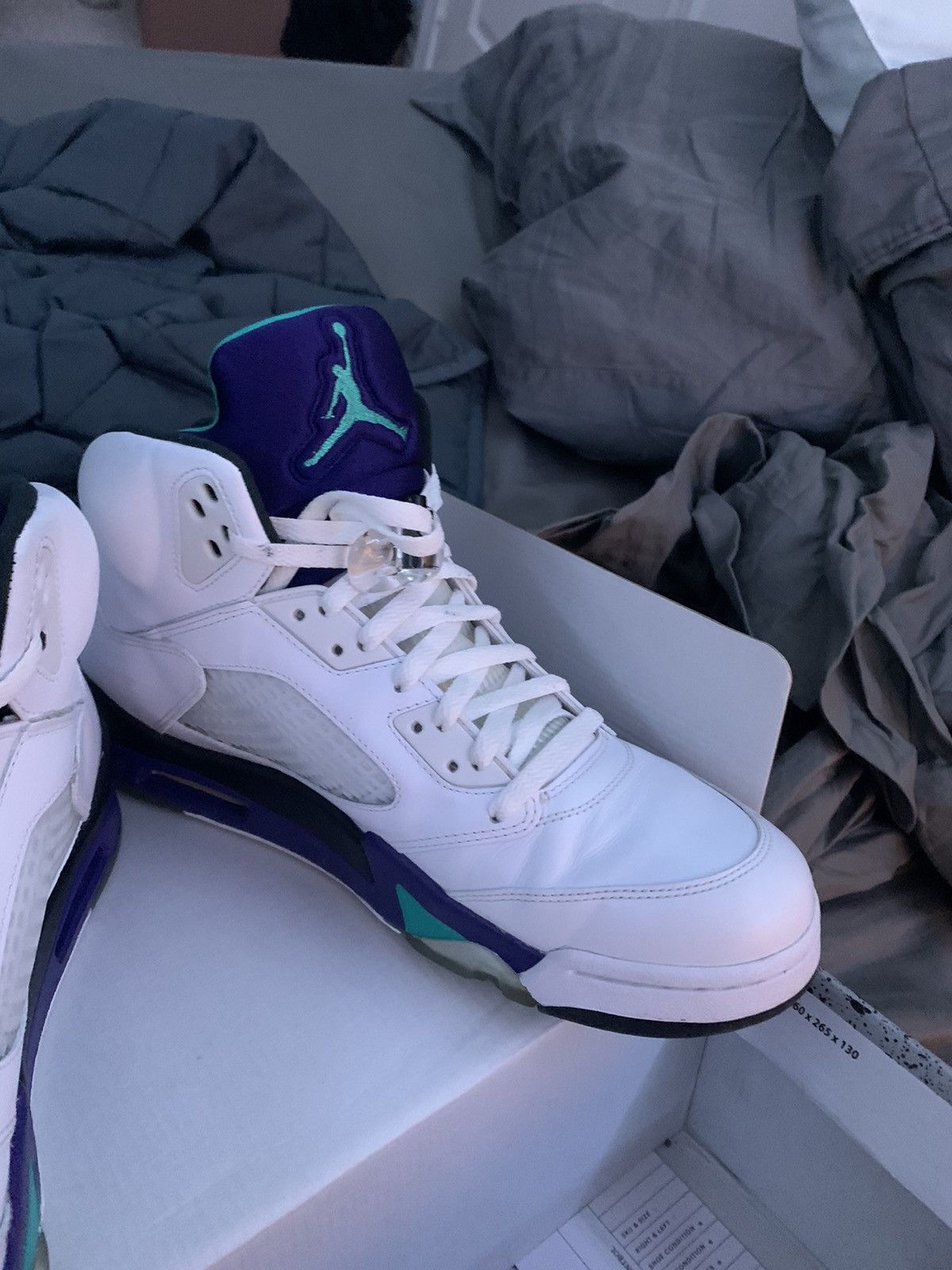 Jordan Brand × Nike Air Jordan 5 Retro 2013 Grape 2013 Size US 12 / EU 45 - 4 Thumbnail