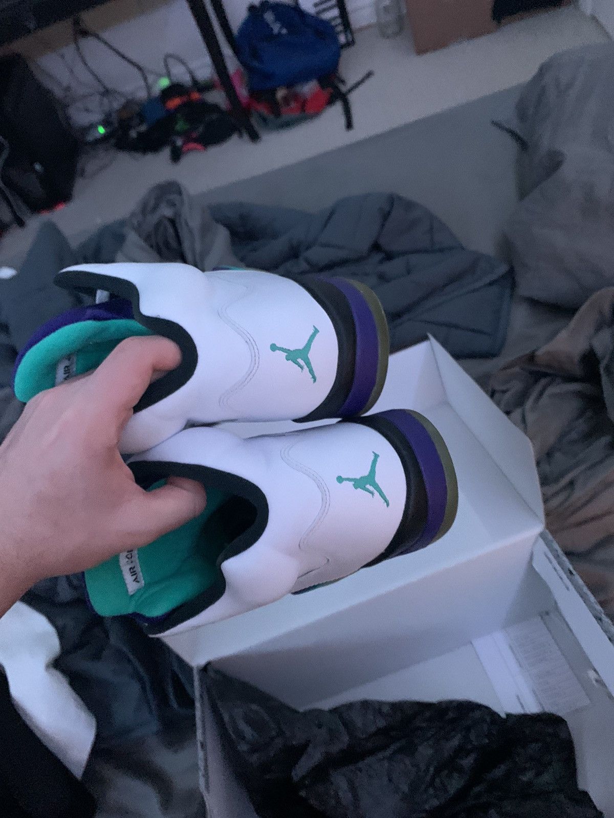 Jordan Brand × Nike Air Jordan 5 Retro 2013 Grape 2013 Size US 12 / EU 45 - 5 Thumbnail
