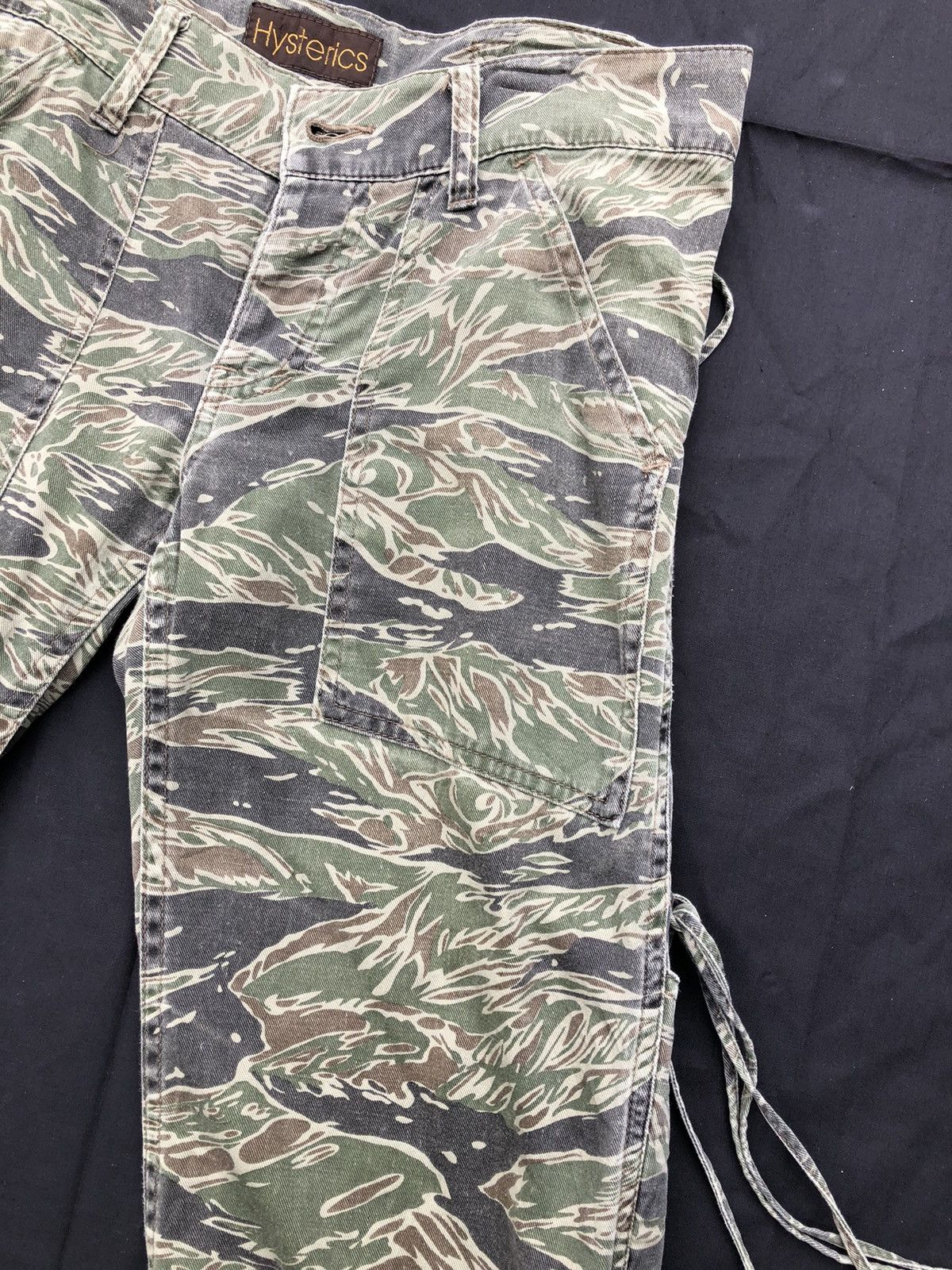 Hysteric Glamour Vintage Hysteric Glamour Tiger Stripe Camo Bondage Crop Pant Size US 29 - 13 Thumbnail