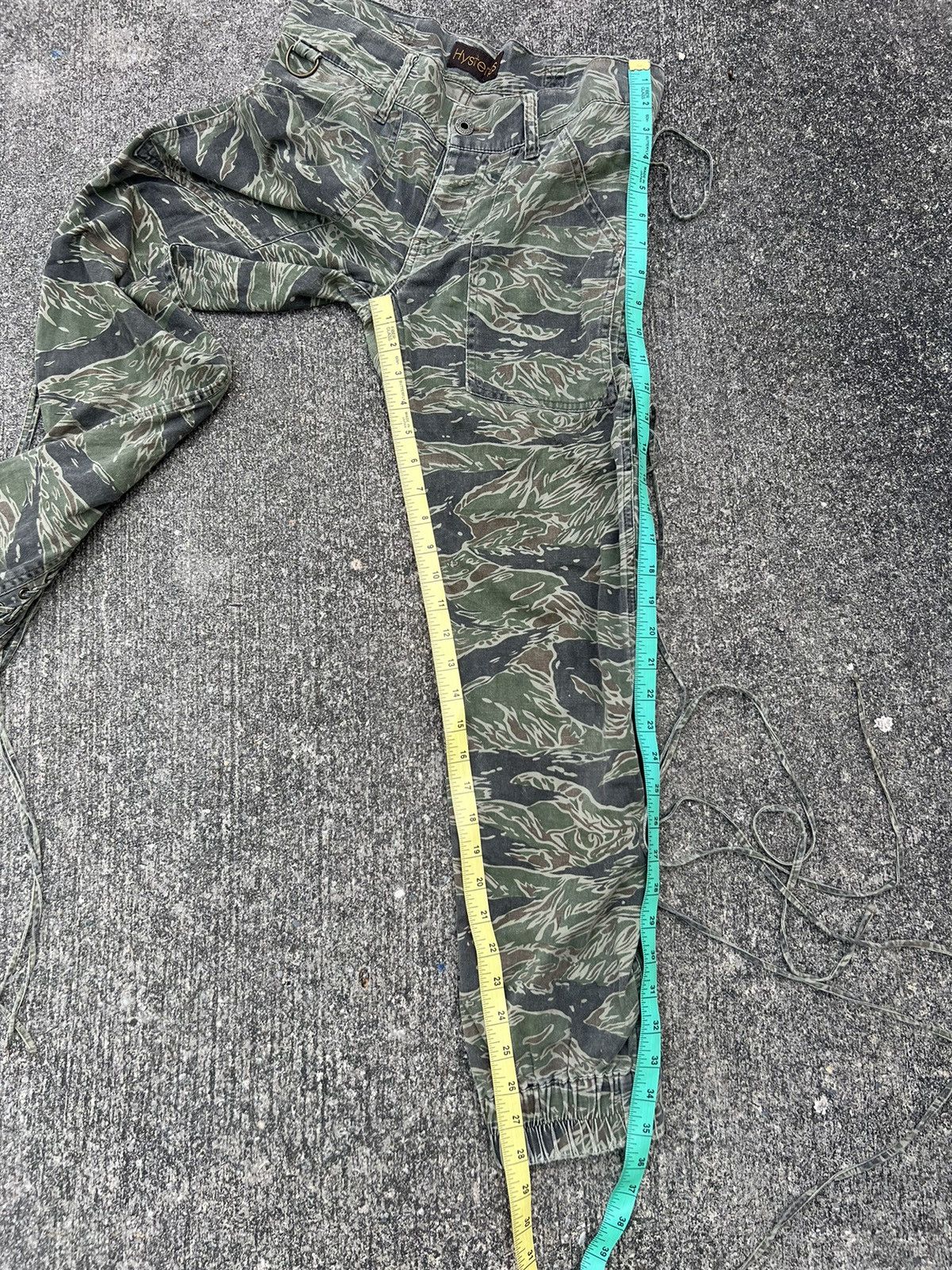 Hysteric Glamour Vintage Hysteric Glamour Tiger Stripe Camo Bondage Crop Pant Size US 29 - 4 Thumbnail