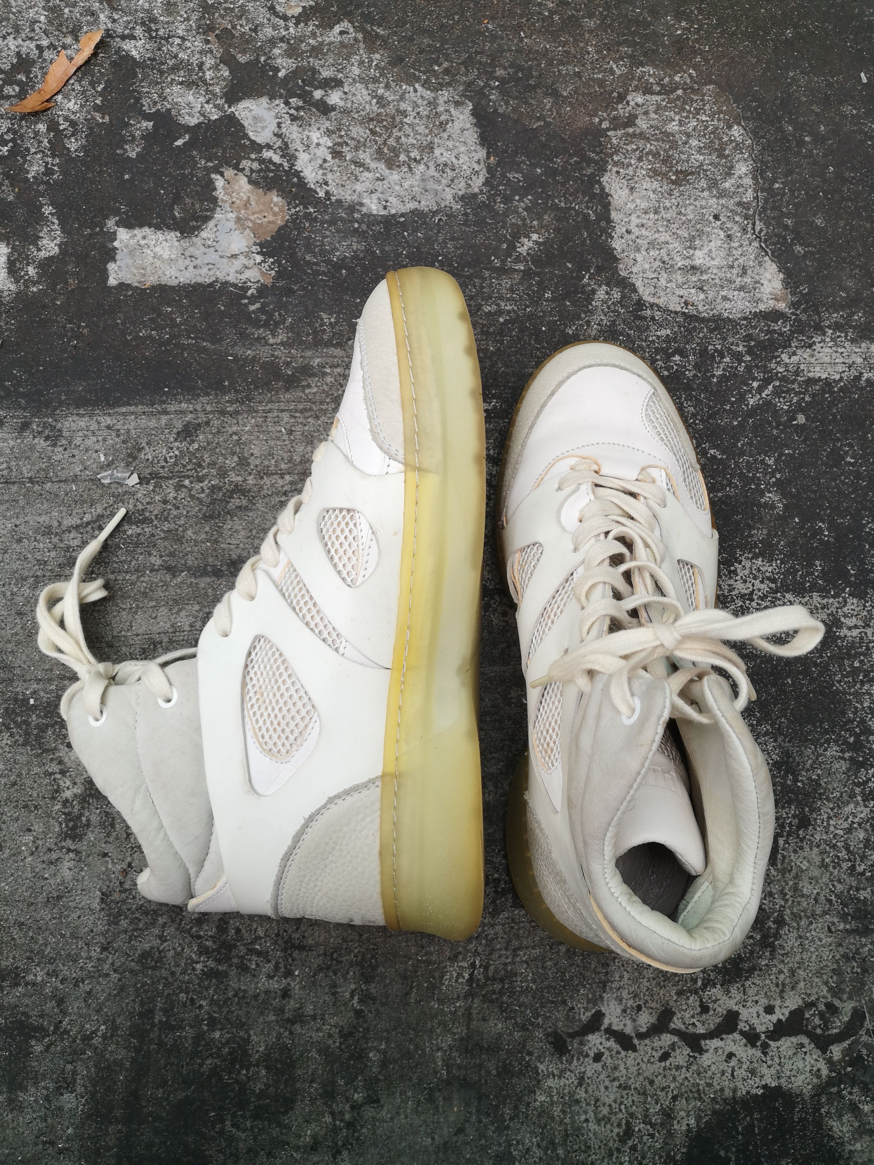 Alexander McQueen × Puma Puma Alexander McQueen High Top White Sneakers Size US 8 / EU 41 - 7 Thumbnail