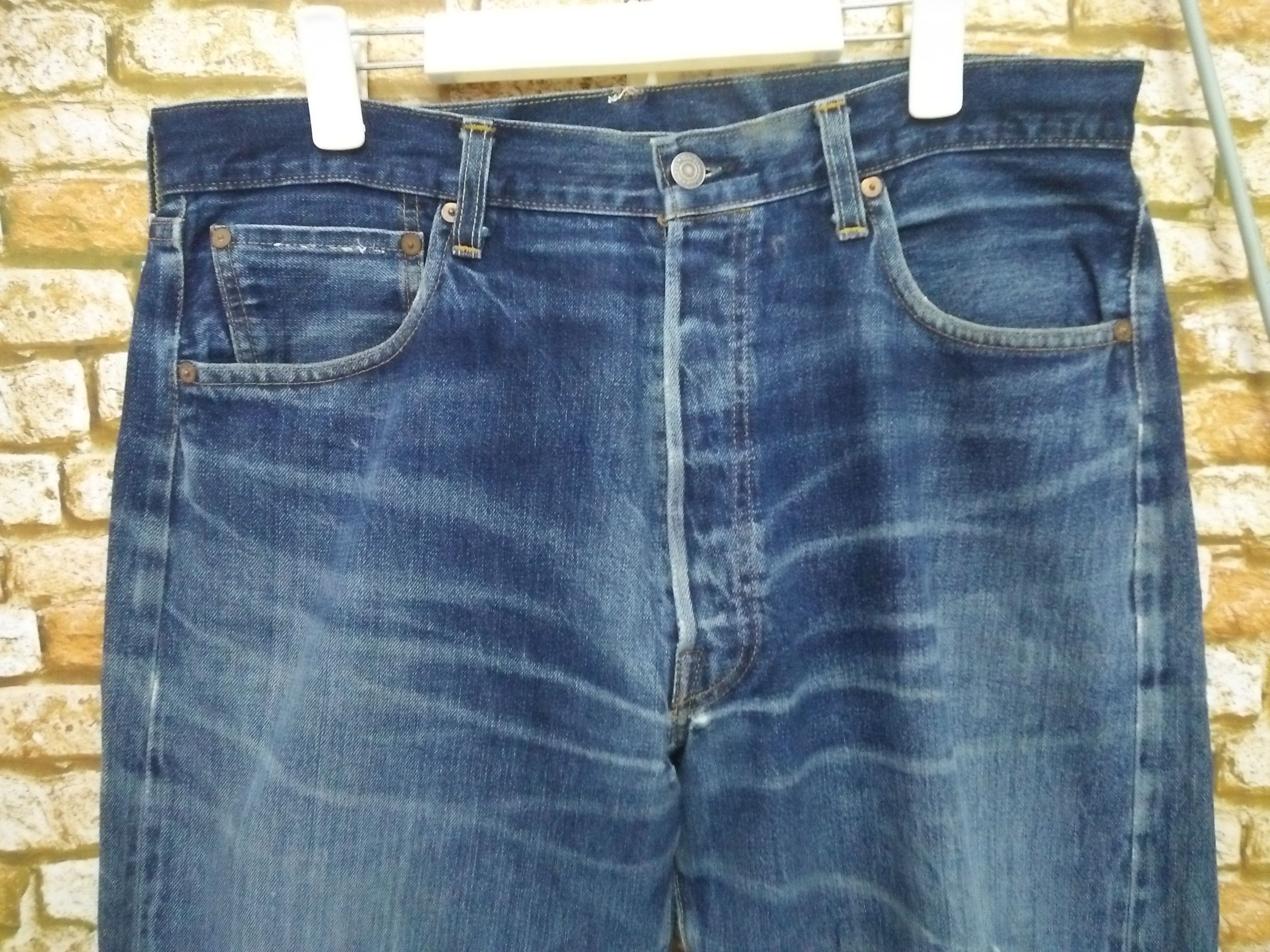 Levi's VTG 90s LEVIS 501XX BIG E DENIM SELVEDGE USA 555 (B35) Size US 35 - 2 Thumbnail