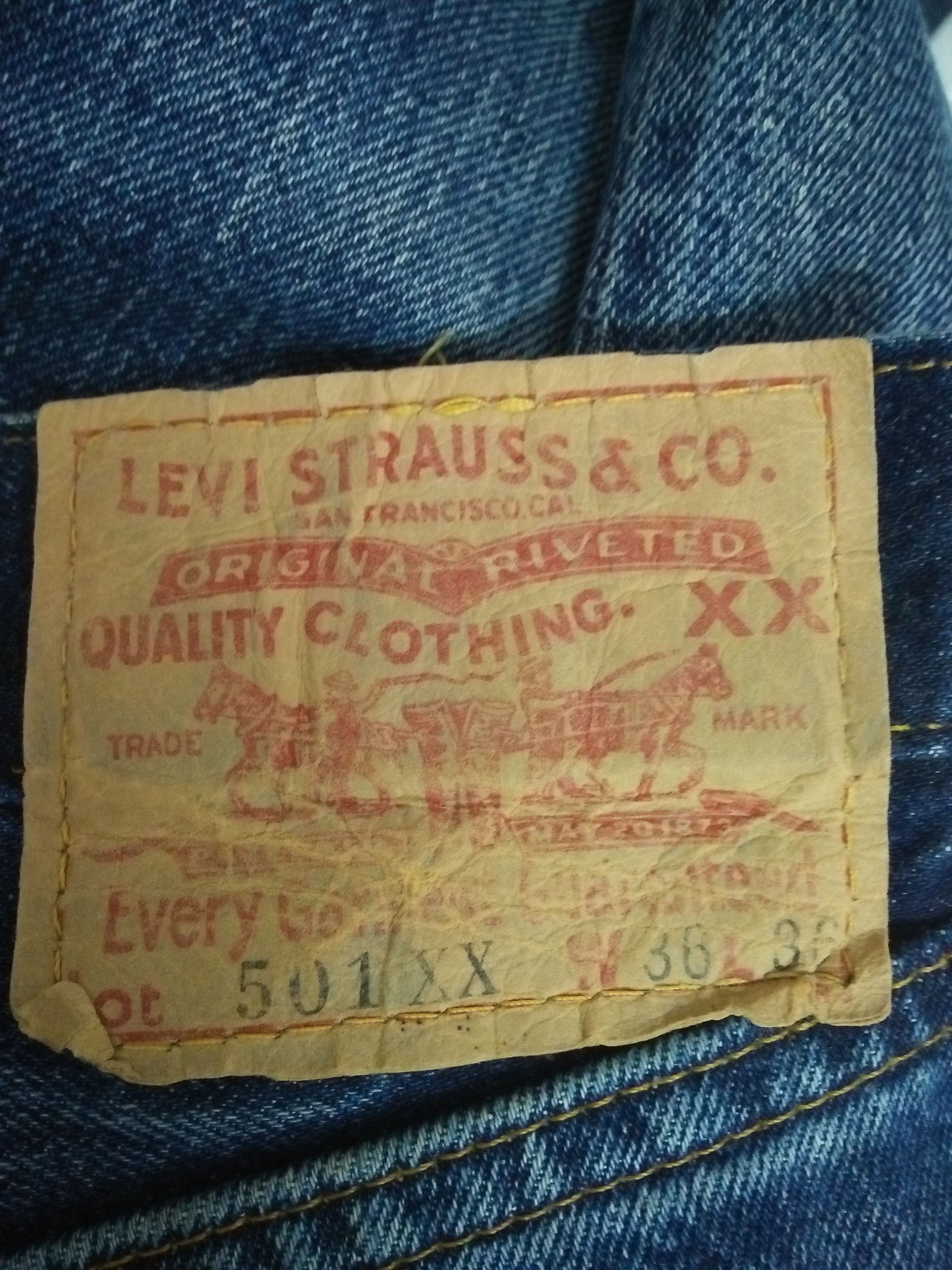 Levi's VTG 90s LEVIS 501XX BIG E DENIM SELVEDGE USA 555 (B35) Size US 35 - 12 Thumbnail
