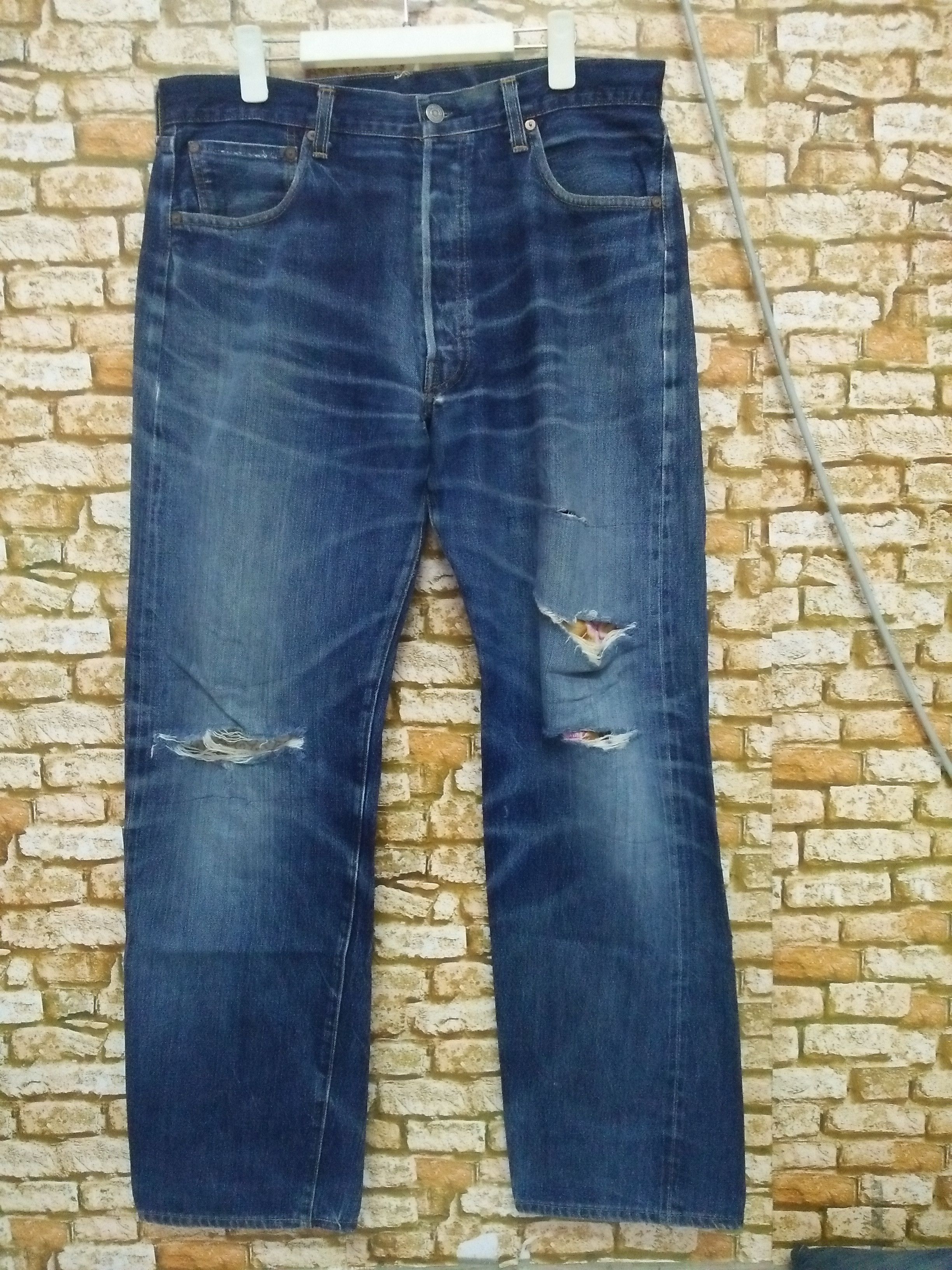 Levi's VTG 90s LEVIS 501XX BIG E DENIM SELVEDGE USA 555 (B35) Size US 35 - 1 Thumbnail