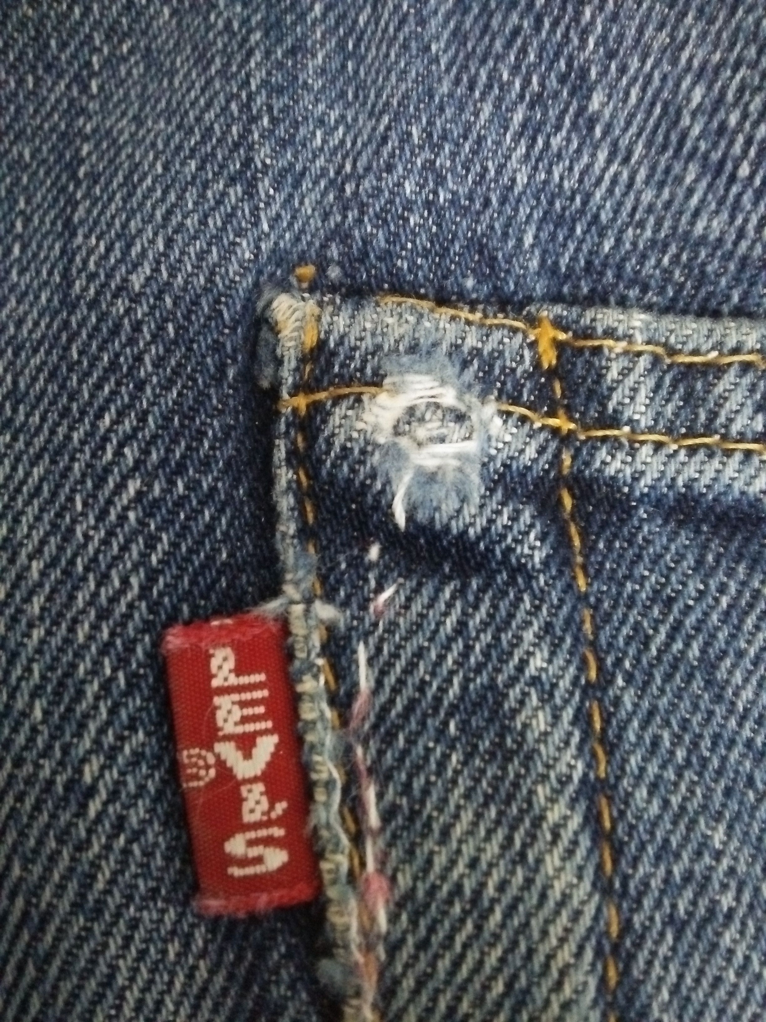 Levi's VTG 90s LEVIS 501XX BIG E DENIM SELVEDGE USA 555 (B35) Size US 35 - 13 Thumbnail