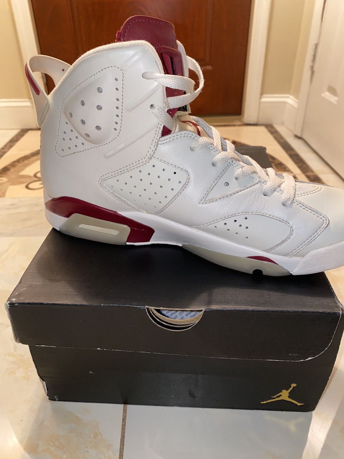 Jordan Brand Air Jordan 6 Retro 2015 Maroon Size US 10.5 / EU 43-44 - 7 Thumbnail
