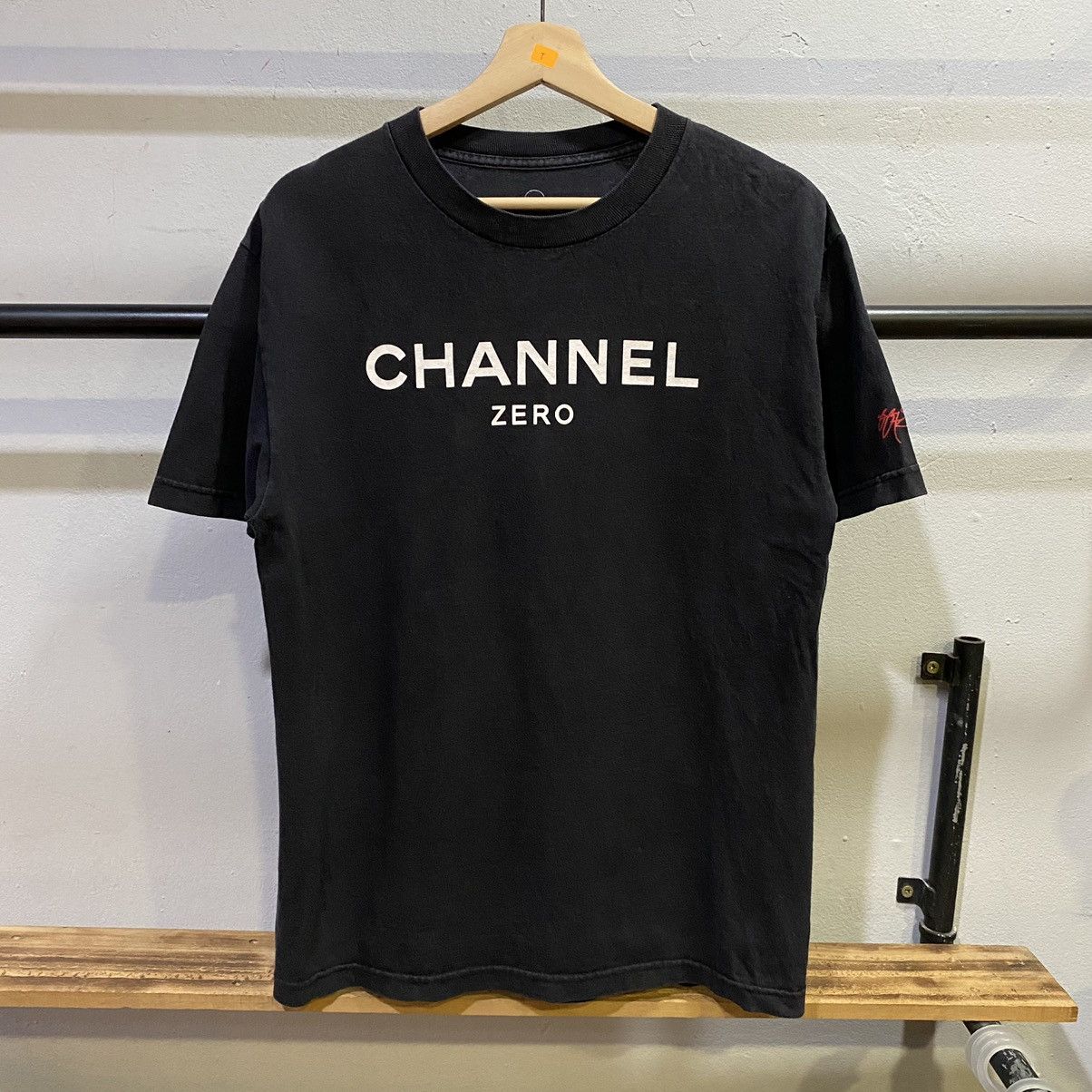 SSUR Ssur X Channel zero tee Size US M / EU 48-50 / 2 - 1 Thumbnail