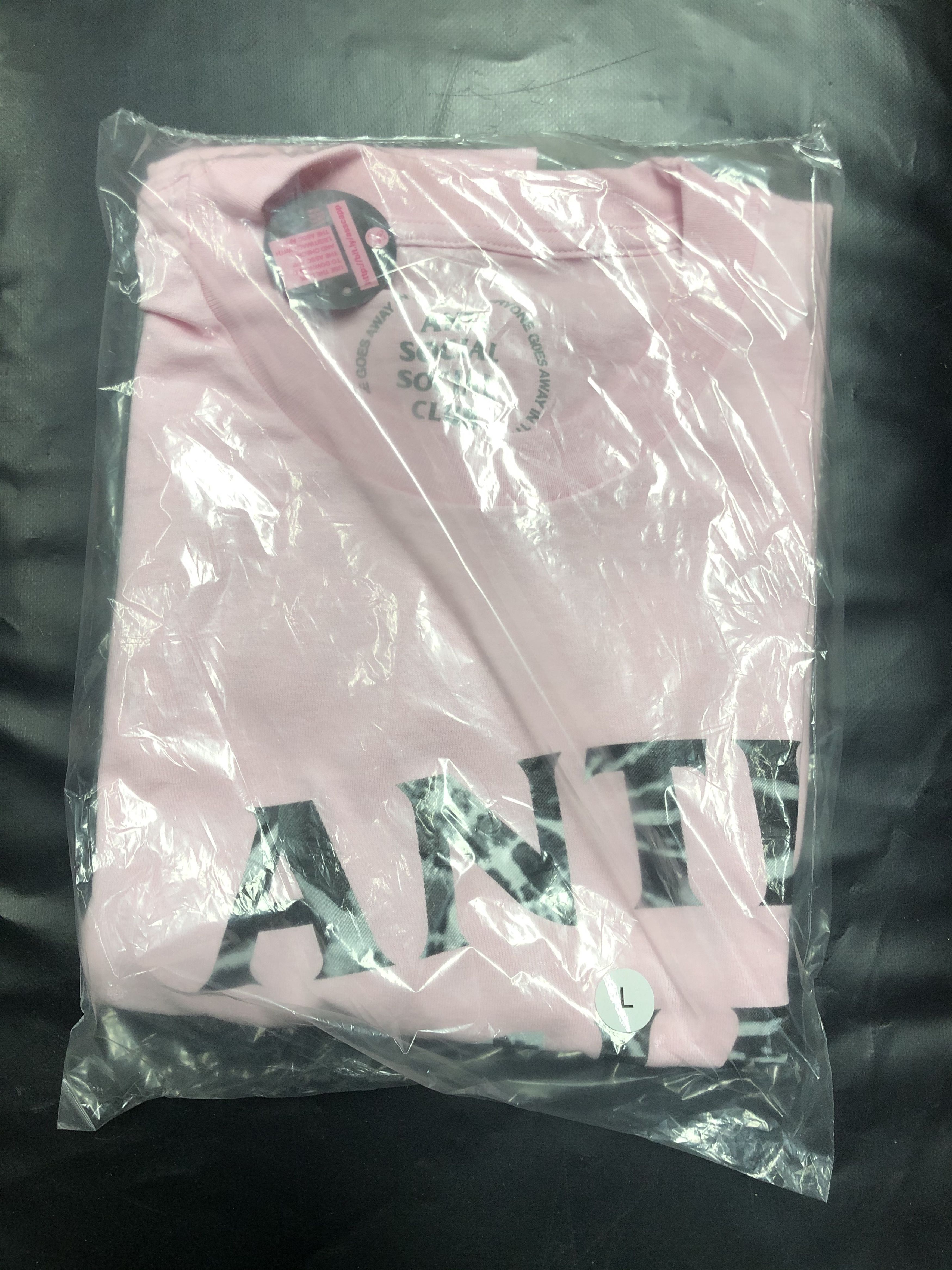 Anti Social Social Club DS ASSC Gemini Pink Tee BAPE Kith Fog CDG FTP KAWS VLONE Size US L / EU 52-54 / 3 - 2 Thumbnail
