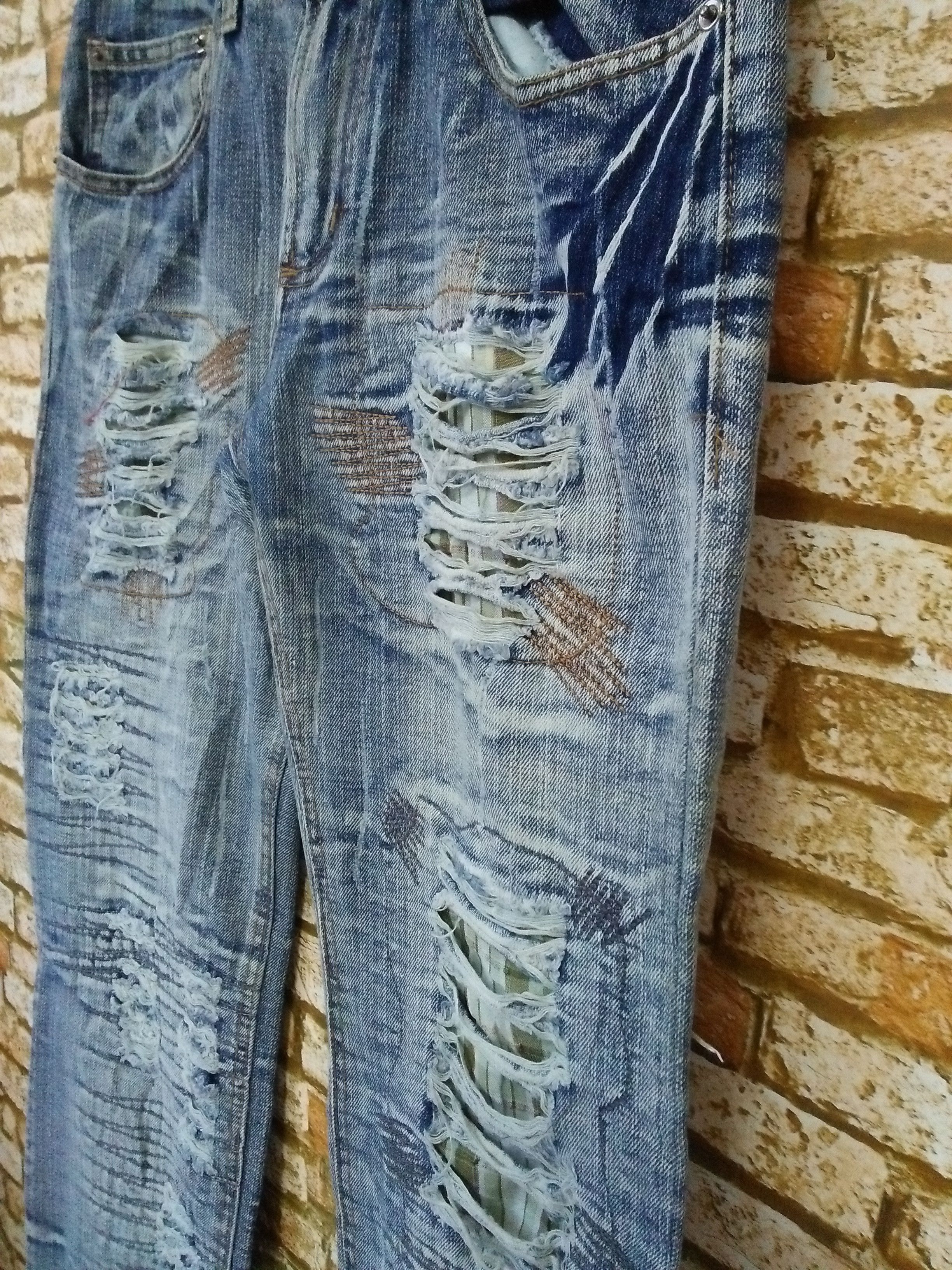 Designer BLUROSE K&M BONDAGE DISTRESSED DENIM BORO JAPAN (A966) Size US 30 / EU 46 - 3 Thumbnail