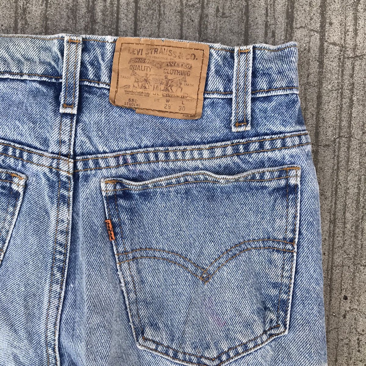 Levi's Vintage 90s Levis 550 Light Wash Denim Baggy Jeans Size US 28 / EU 44 - 12 Thumbnail