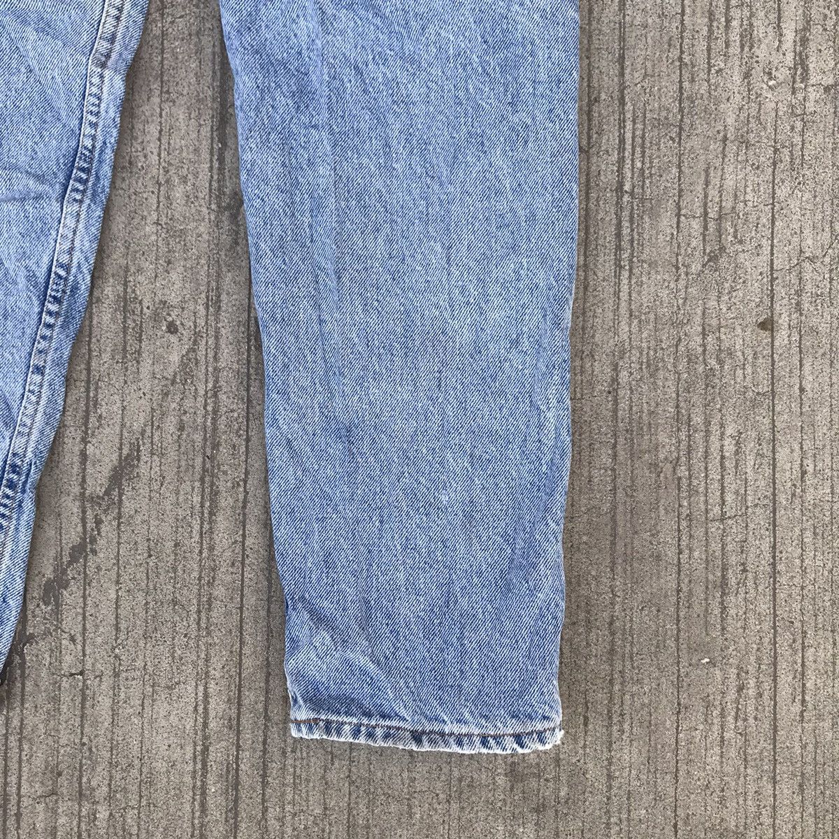 Levi's Vintage 90s Levis 550 Light Wash Denim Baggy Jeans Size US 28 / EU 44 - 14 Thumbnail