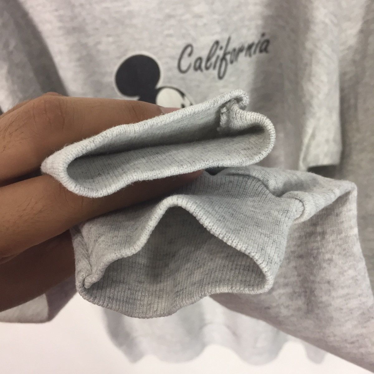 Mickey Mouse × Velva Sheen × Vintage Vintage Velva sheen Mickey Sweatshirts Size US M / EU 48-50 / 2 - 13 Thumbnail