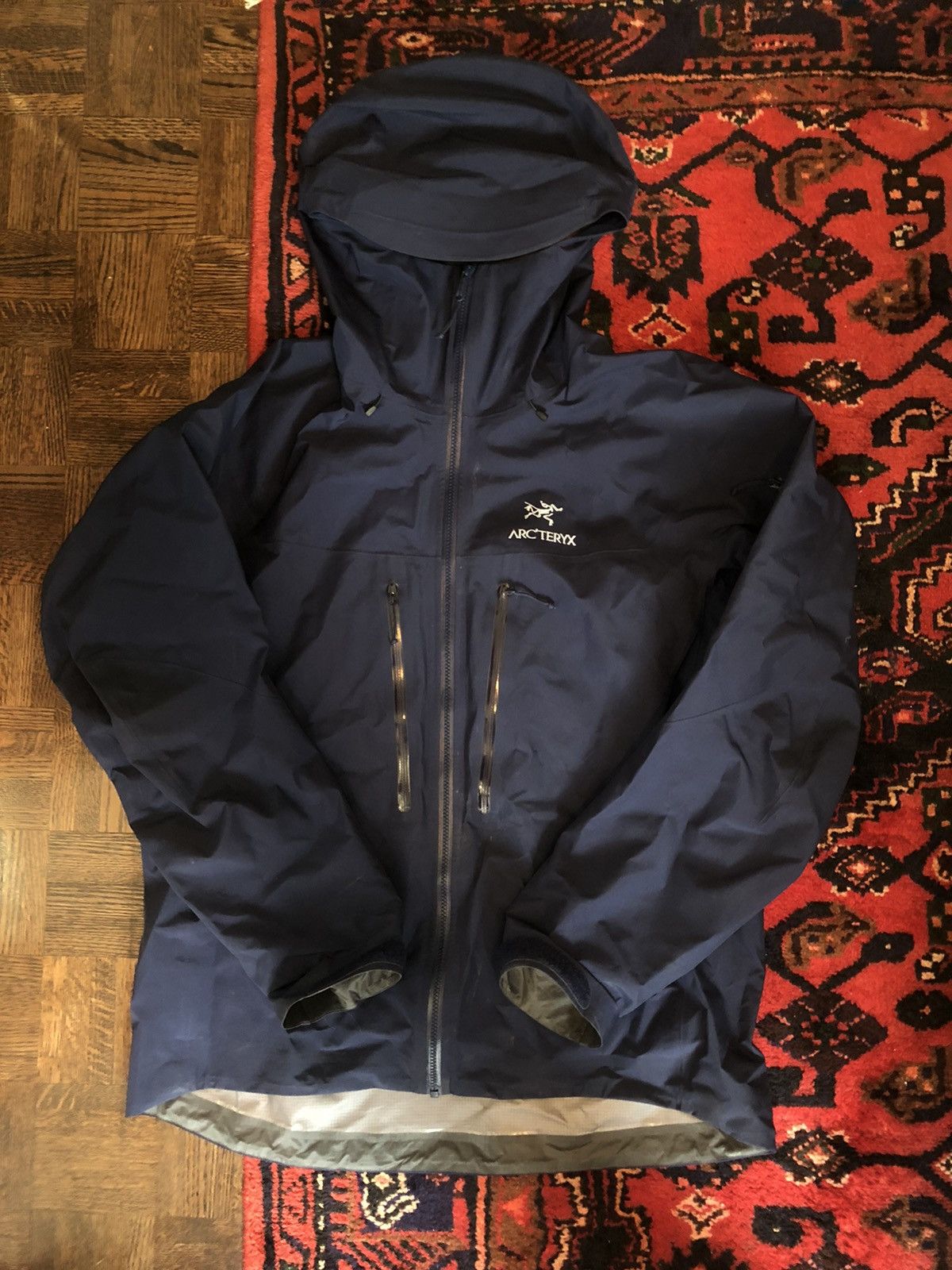 ヤスくん【美品】Arc'teryx Alpha SV Jacket M Arc'teryx Alpha SV Jacket Mens | Men's waterproof jackets