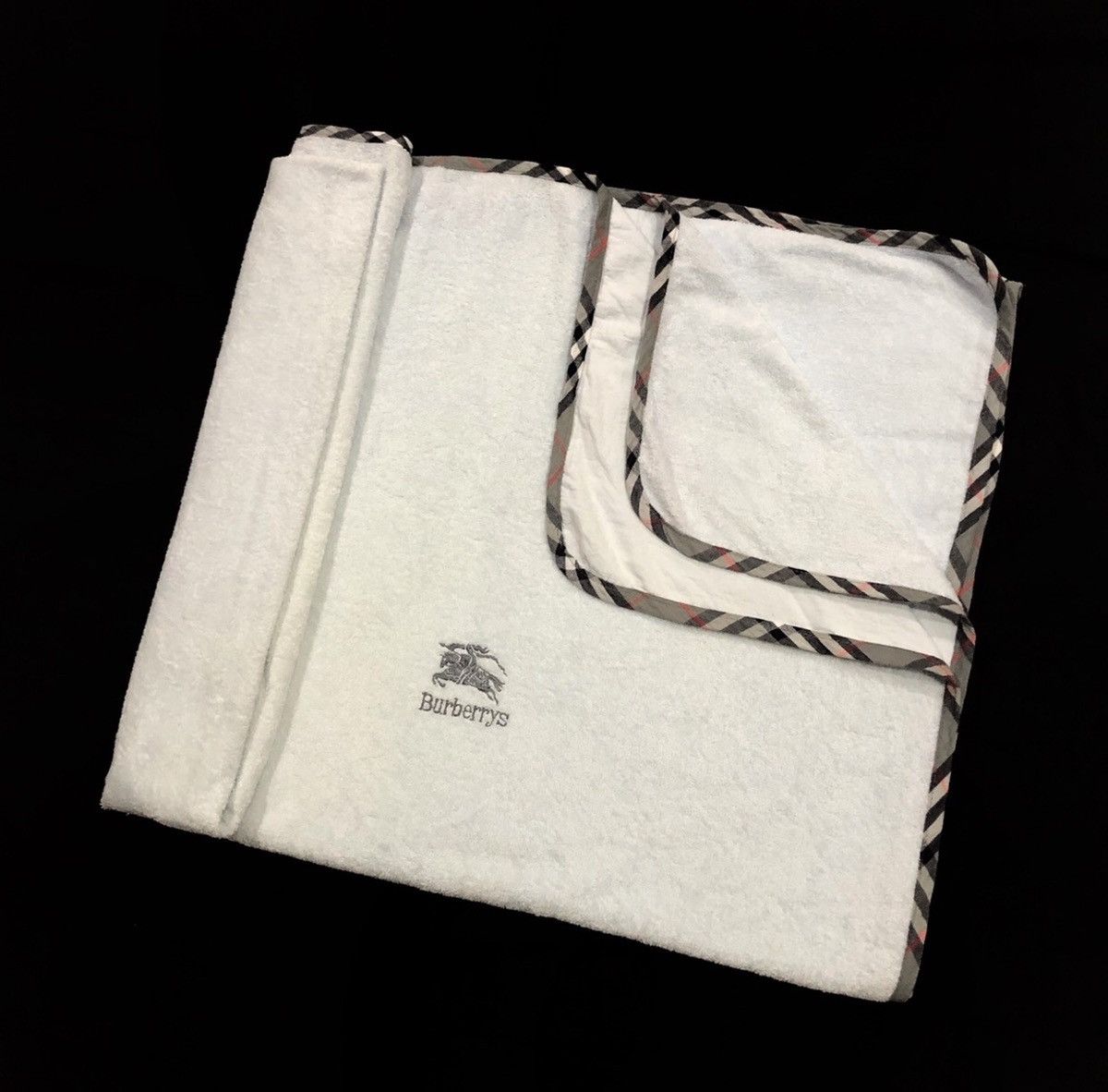 Burberry VINTAGE Burberry Bedding Blanket Size ONE SIZE - 2 Preview