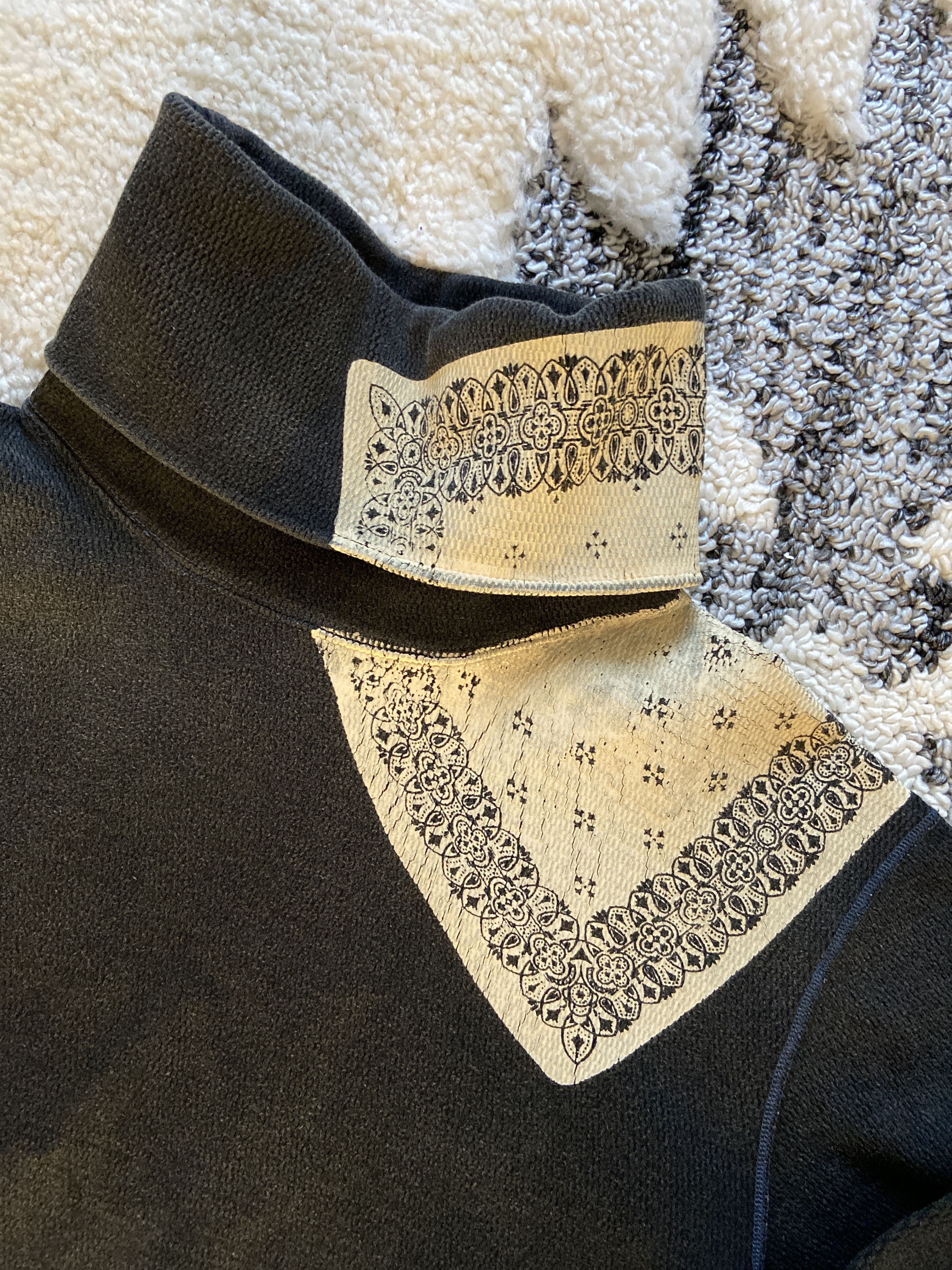 Kapital Bandana Print Turtleneck Heavyweight thermal sweater Size US XL / EU 56 / 4 - 3 Thumbnail