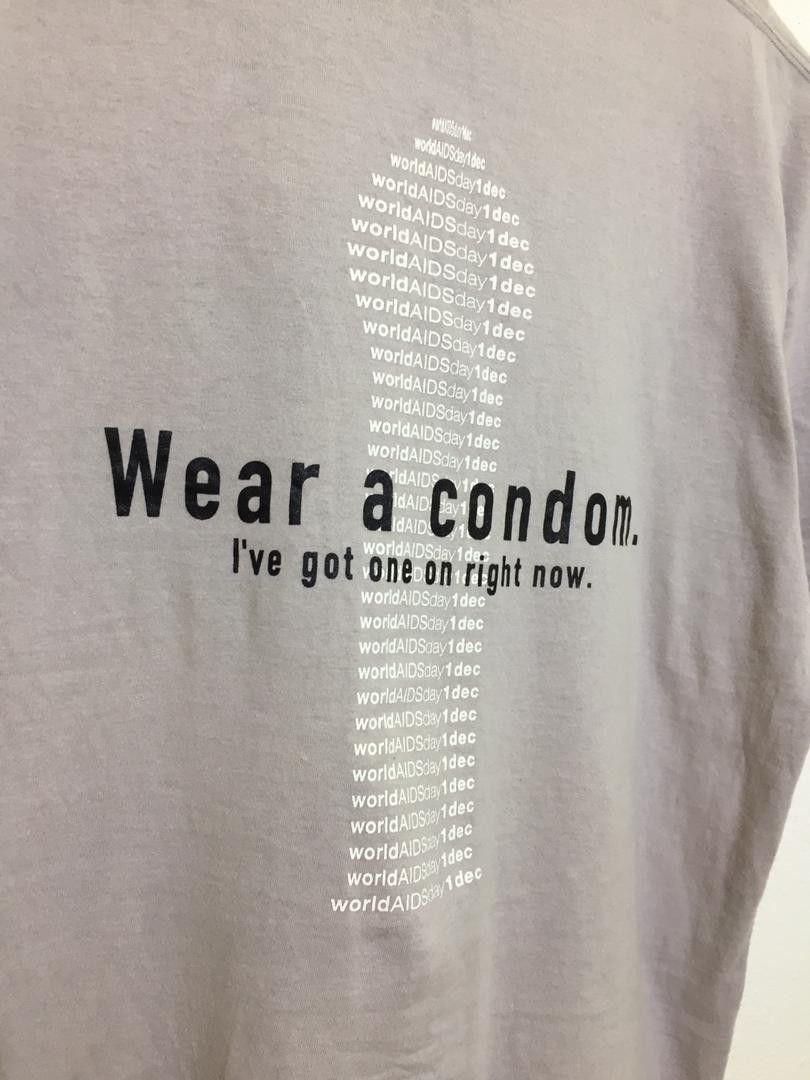 Levi's Vintage Levi's Wear a Condom AIDS Day Shirt Size US XS / EU 42 / 0 - 10 Thumbnail