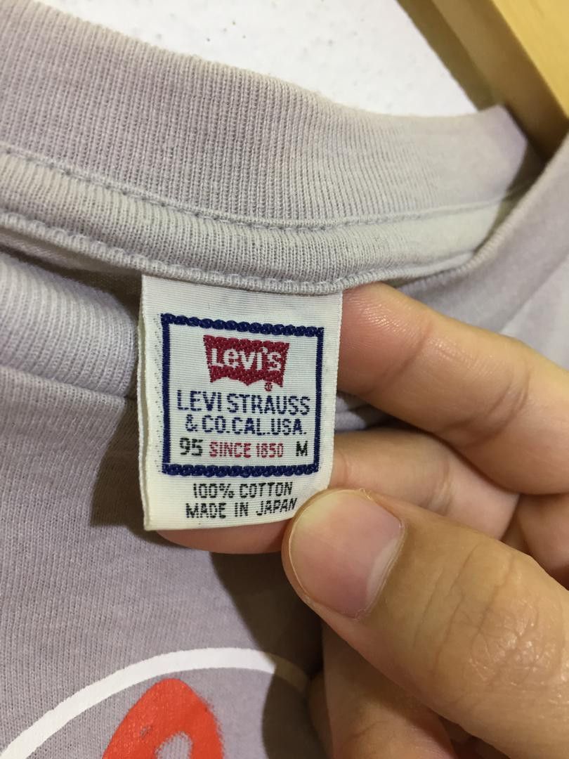 Levi's Vintage Levi's Wear a Condom AIDS Day Shirt Size US XS / EU 42 / 0 - 7 Thumbnail