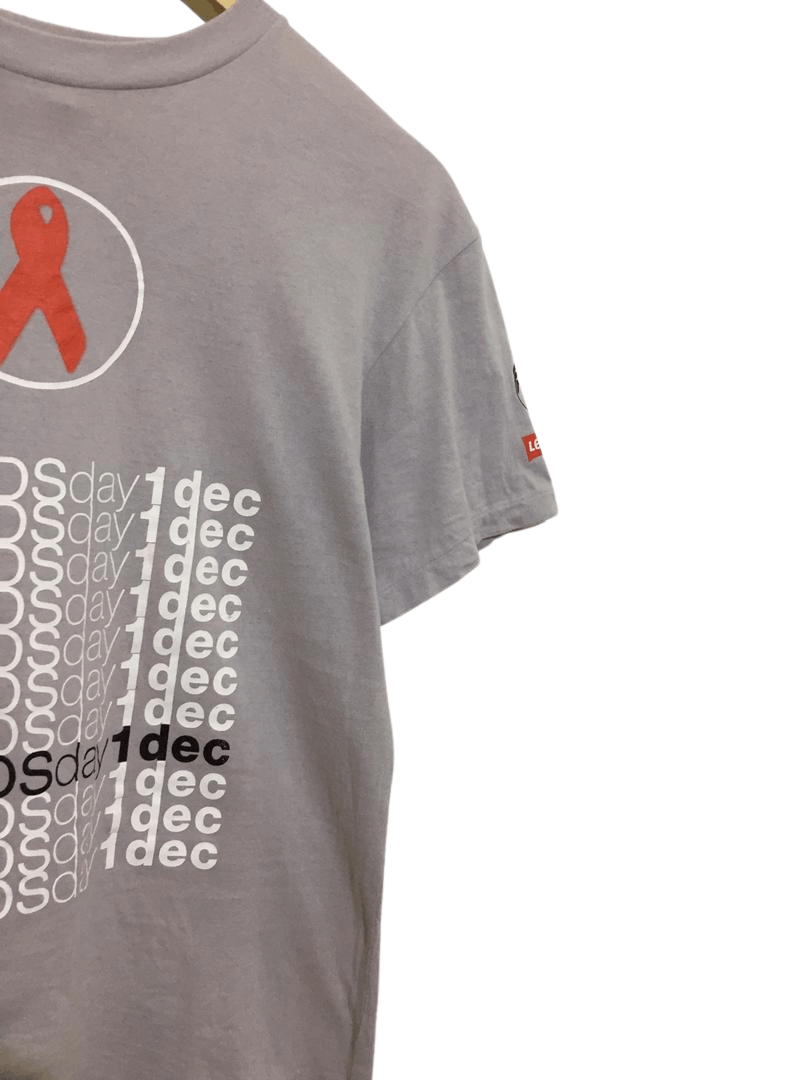 Levi's Vintage Levi's Wear a Condom AIDS Day Shirt Size US XS / EU 42 / 0 - 4 Thumbnail
